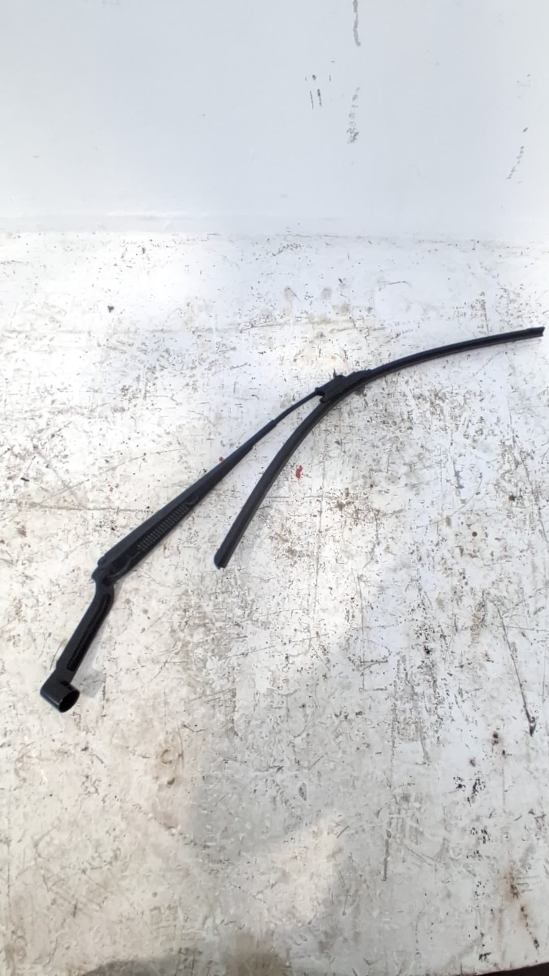 Brazo limpia delantero izquierdo NISSAN QASHQAI (J11) 2