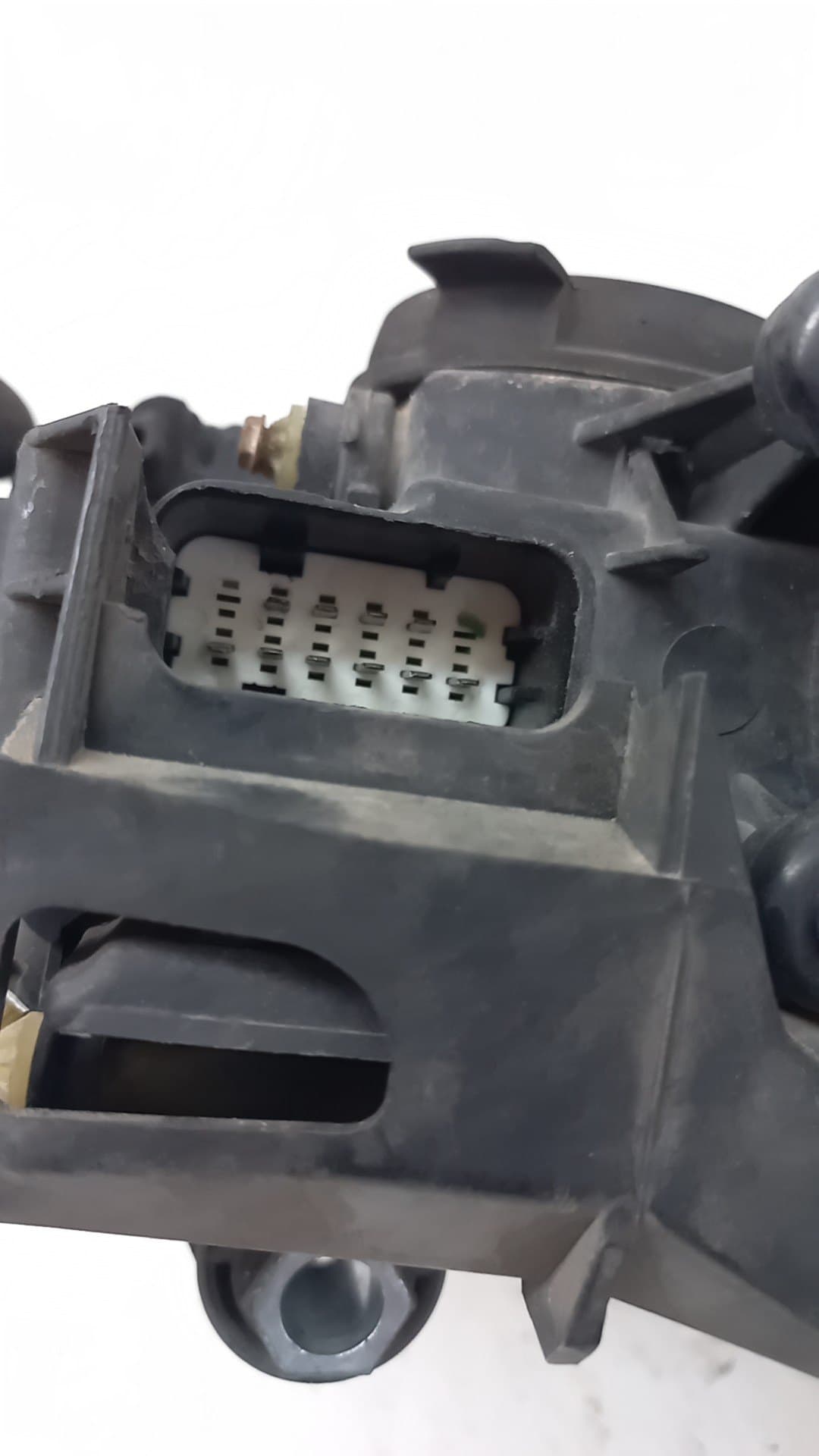 Faro derecho VOLKSWAGEN TOUAREG (7LA) 3