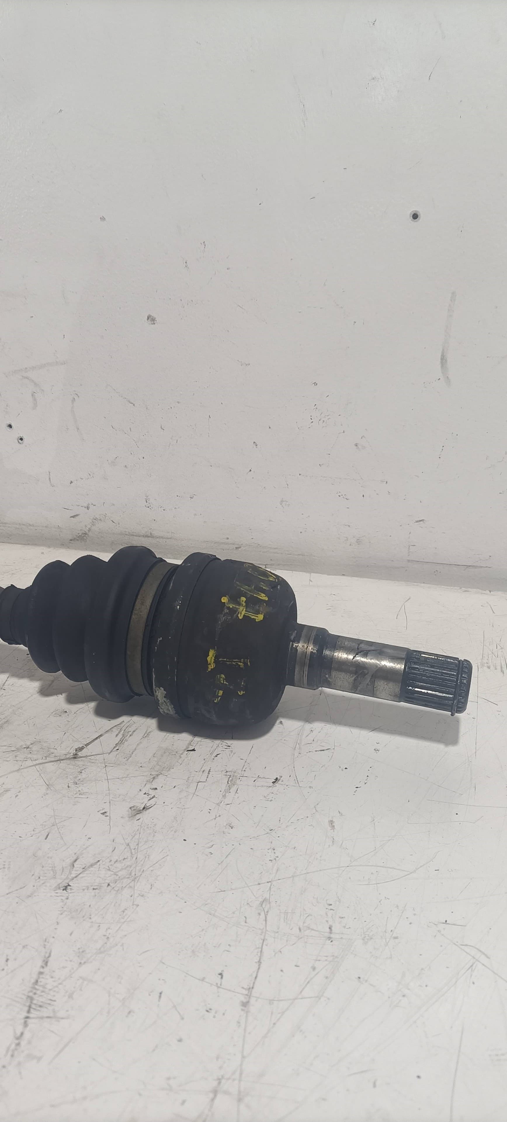 Transmision delantera izquierda OPEL VECTRA B CARAVAN 3
