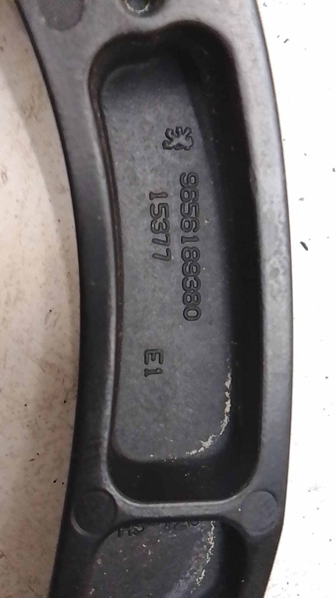 Brazo limpia delantero derecho PEUGEOT 307 BREAK / SW (S1) 2