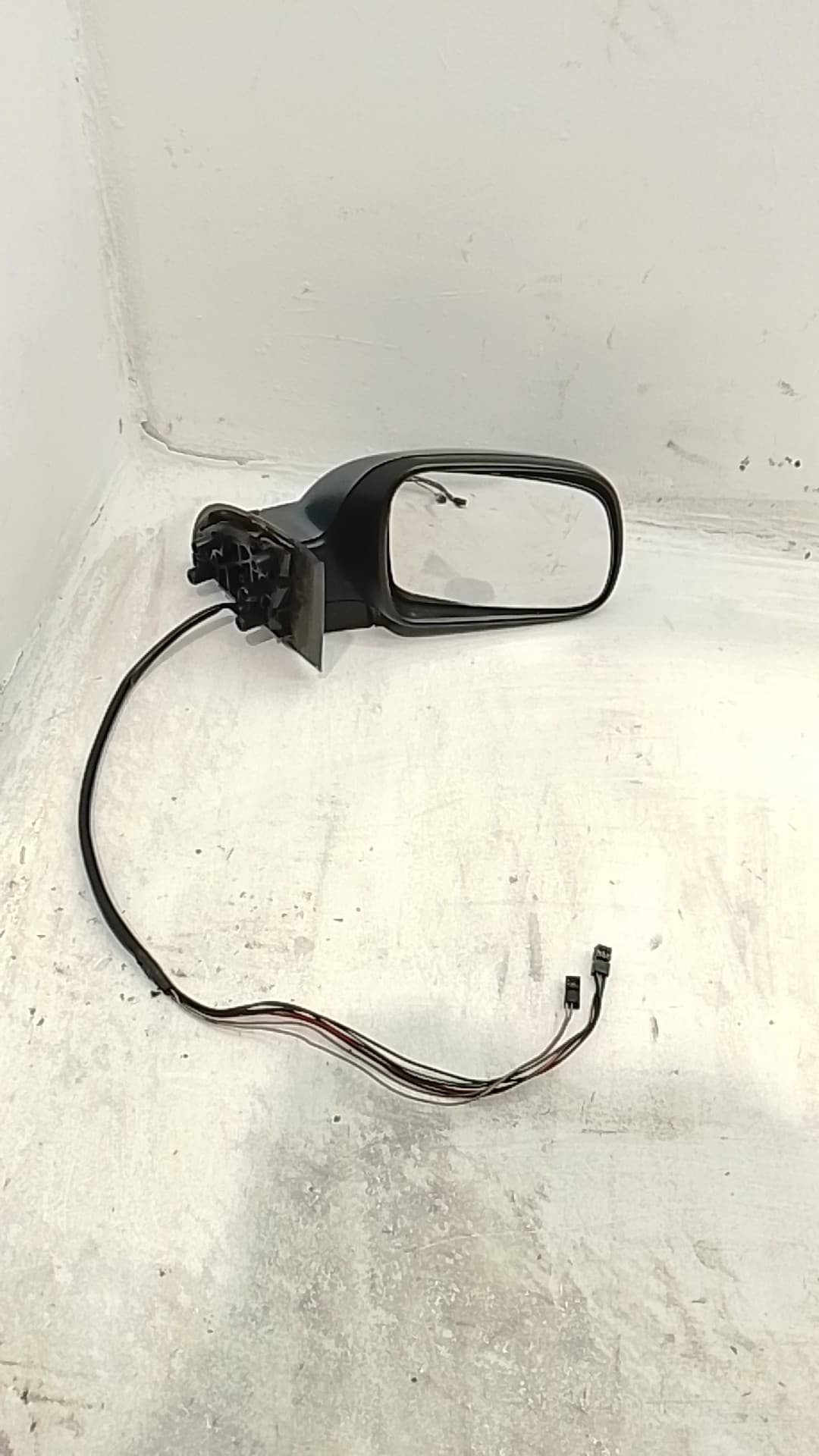 Retrovisor derecho PEUGEOT 307 BREAK / SW (S1)