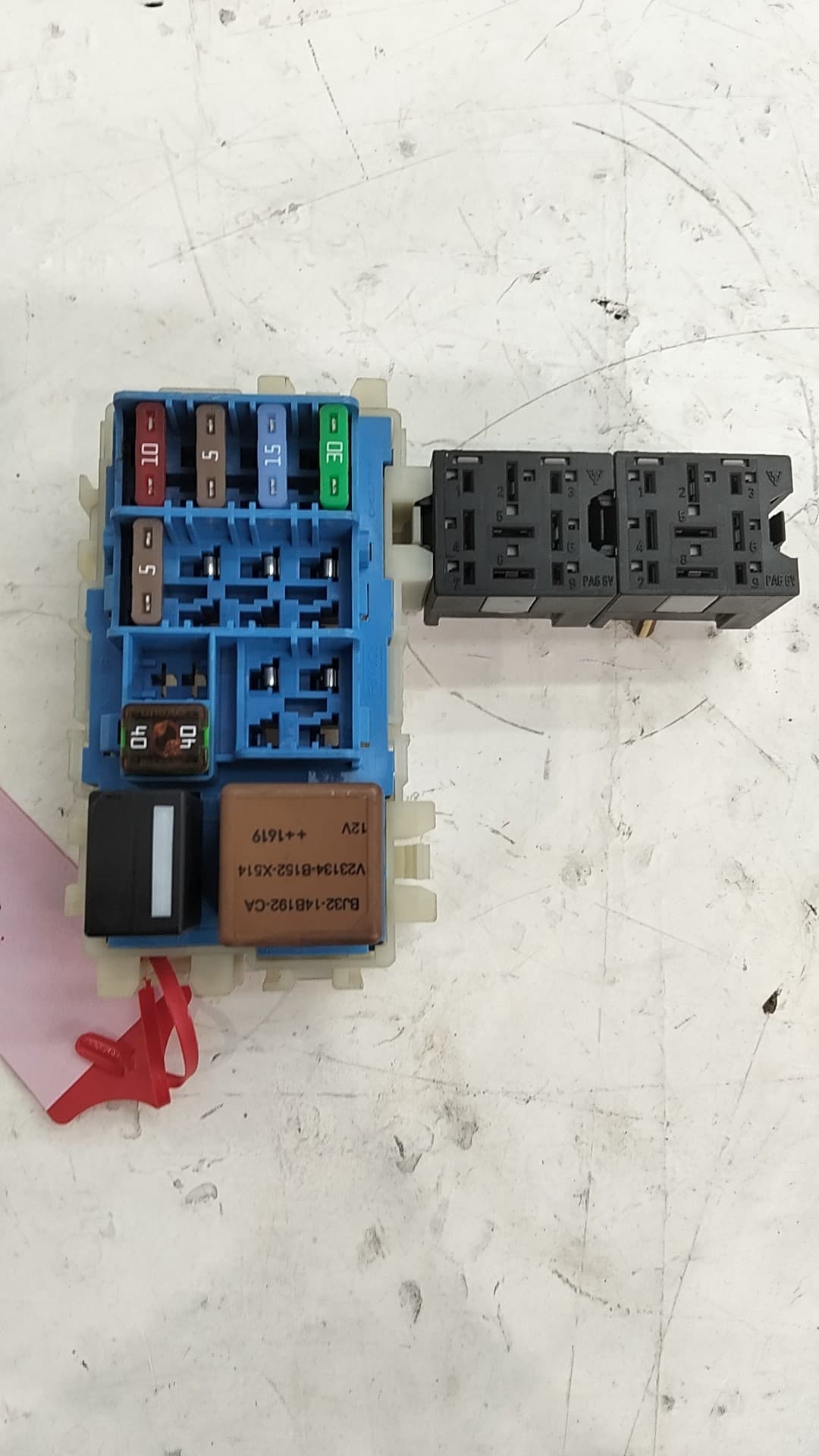 Caja reles / fusibles LAND ROVER RANGE ROVER EVOQUE