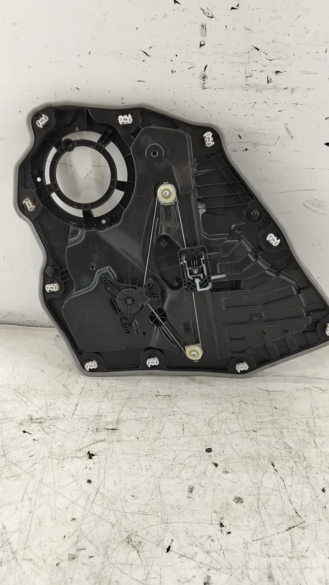 Elevalunas trasero derecho FORD PUMA 2