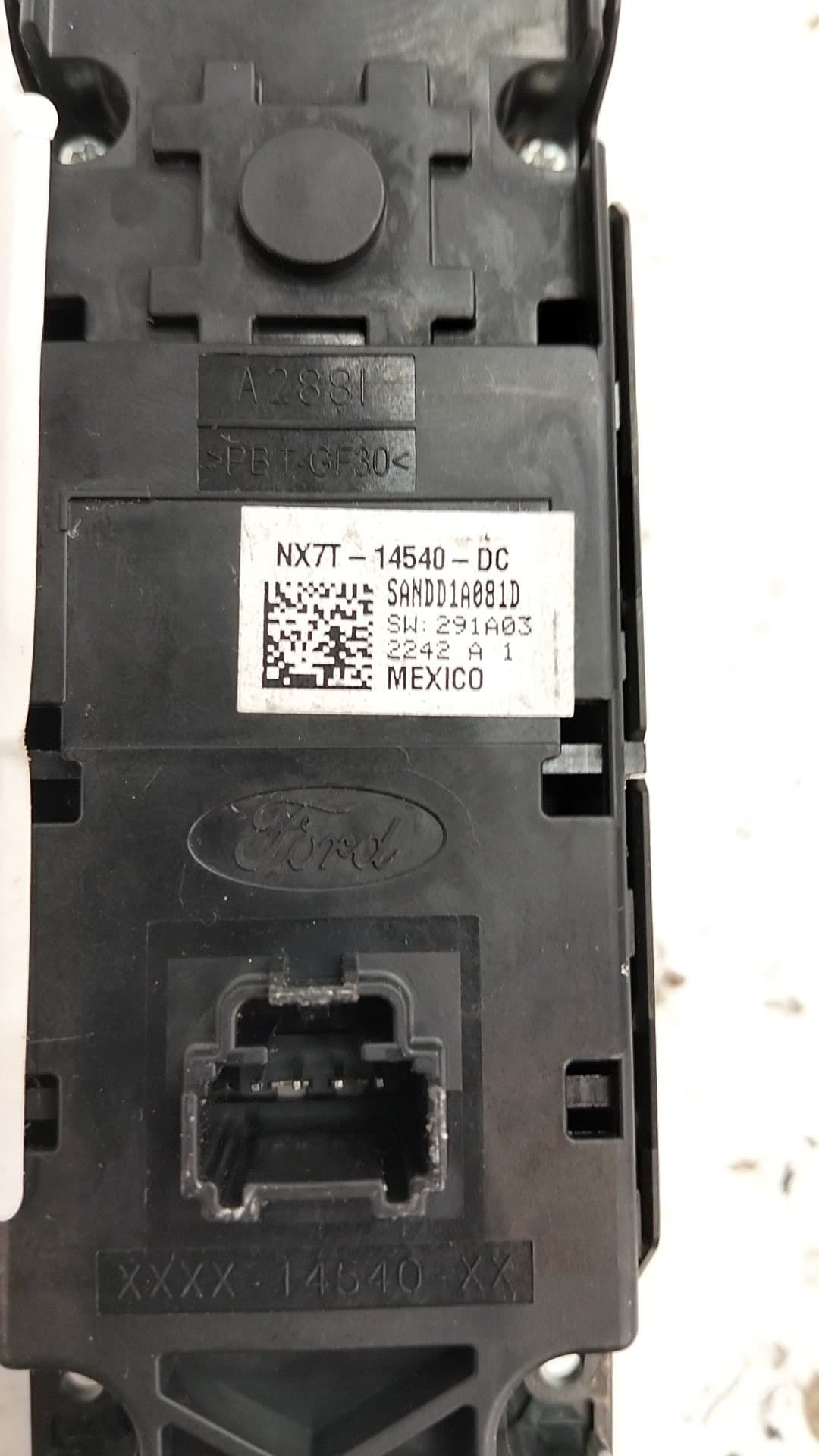 Mando elevalunas delantero izquierdo FORD PUMA