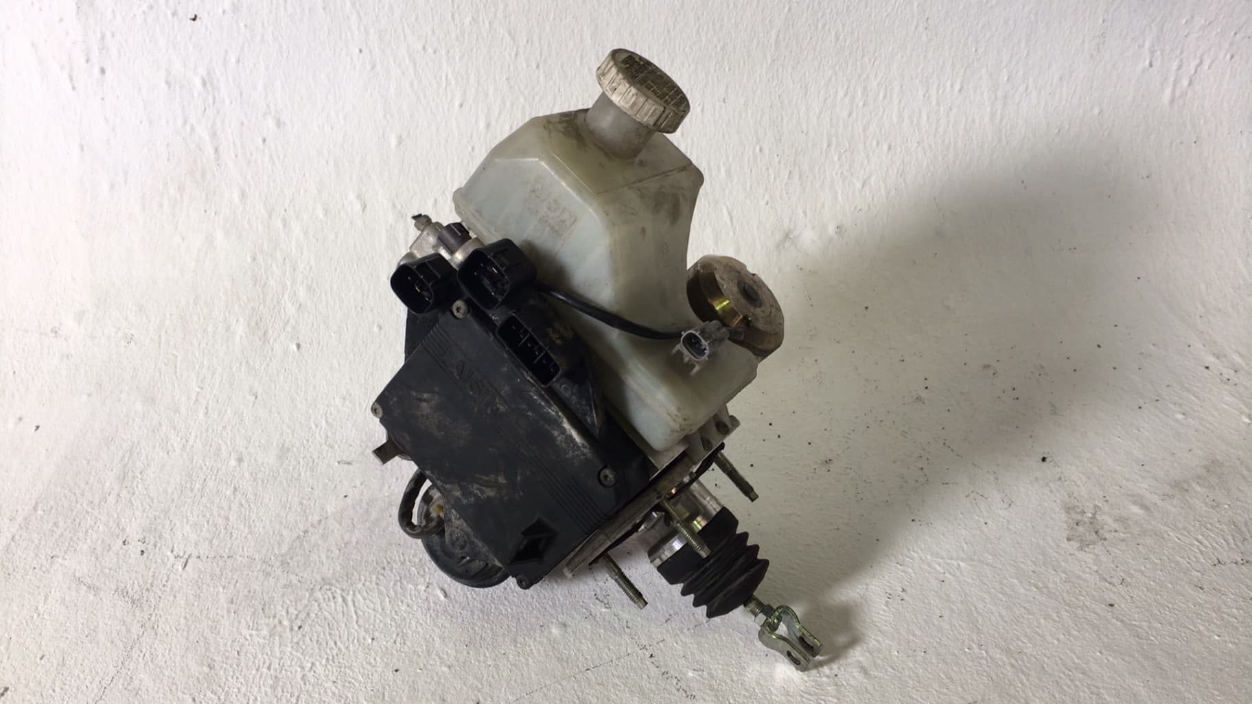 Abs MITSUBISHI MONTERO (V80/V90)
