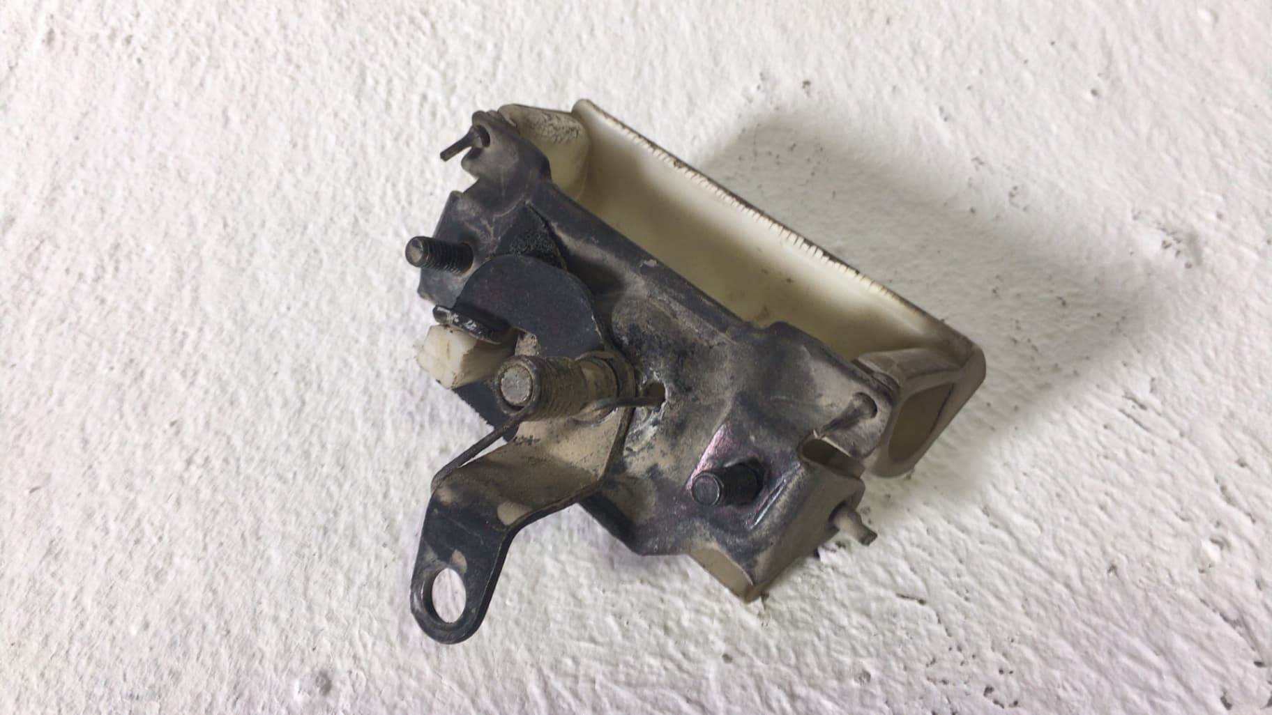 Maneta exterior porton MITSUBISHI MONTERO (V80/V90) 2