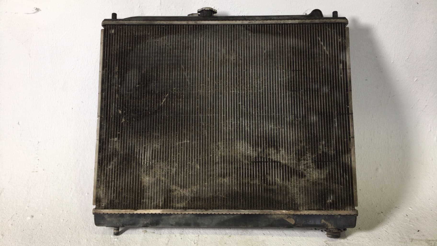 Radiador agua MITSUBISHI MONTERO (V80/V90)