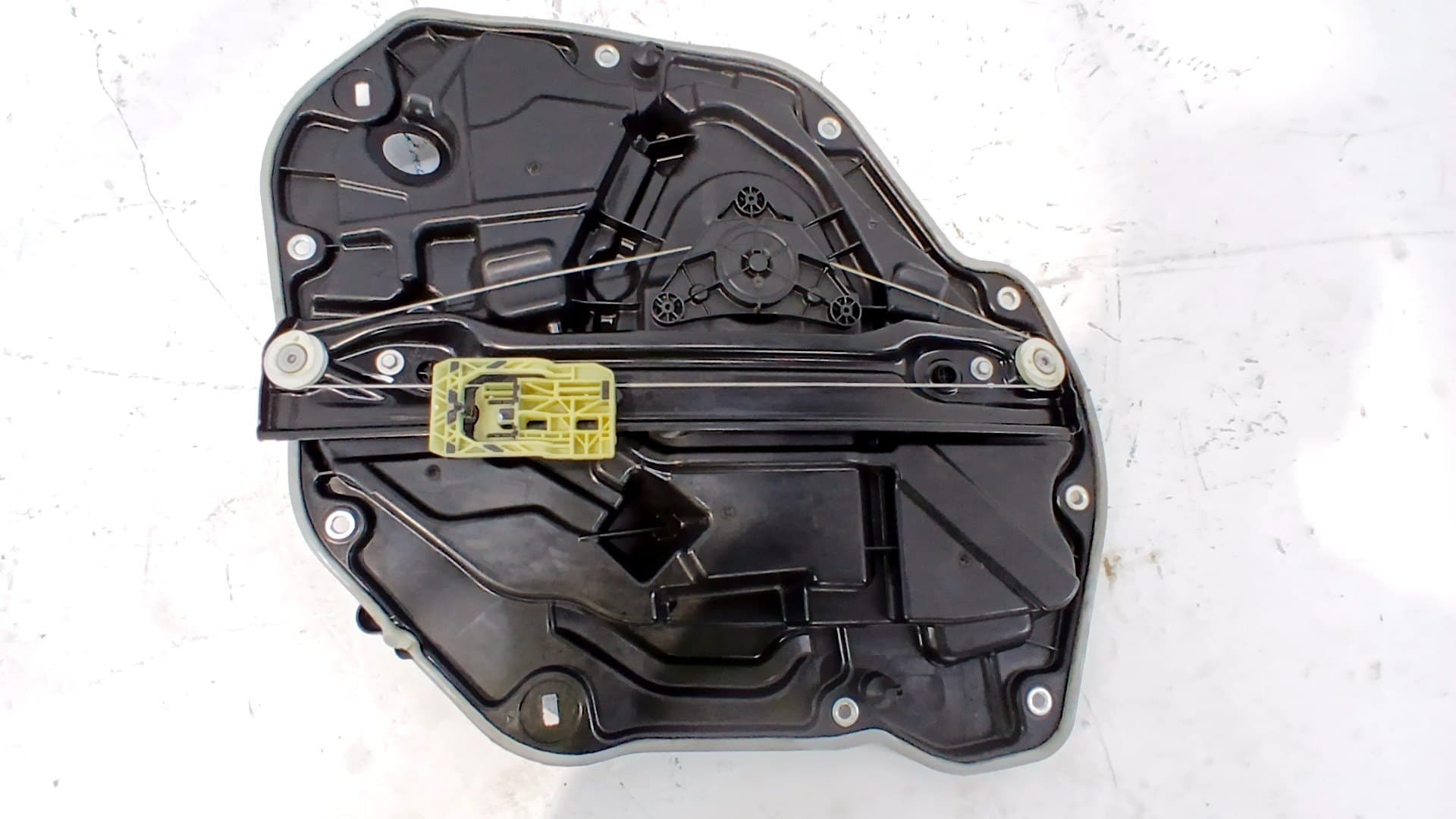Elevalunas trasero izquierdo BMW SERIE 1 LIM
