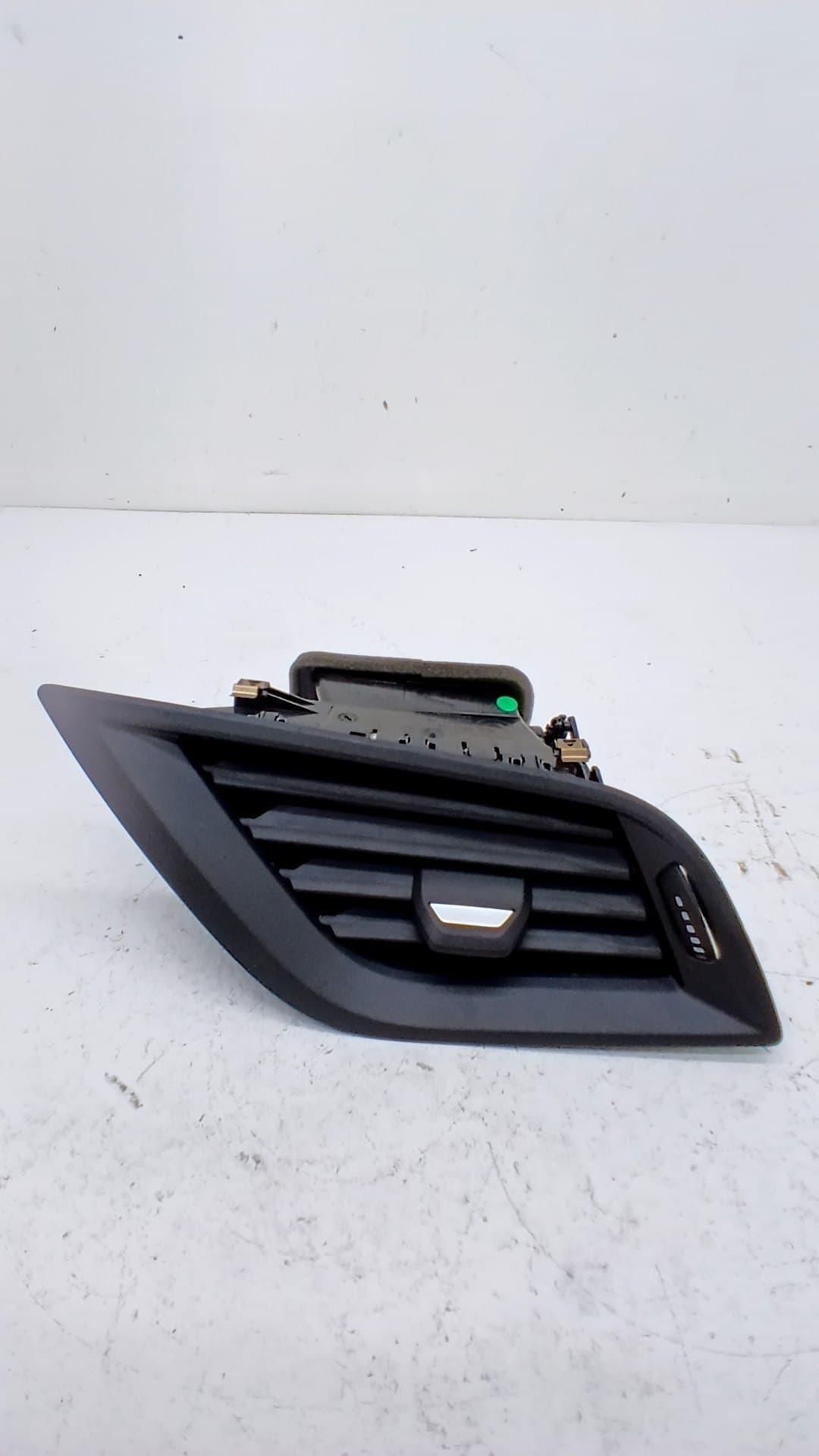 Recambio BMW SERIE 1 LIM ref. 64226823188