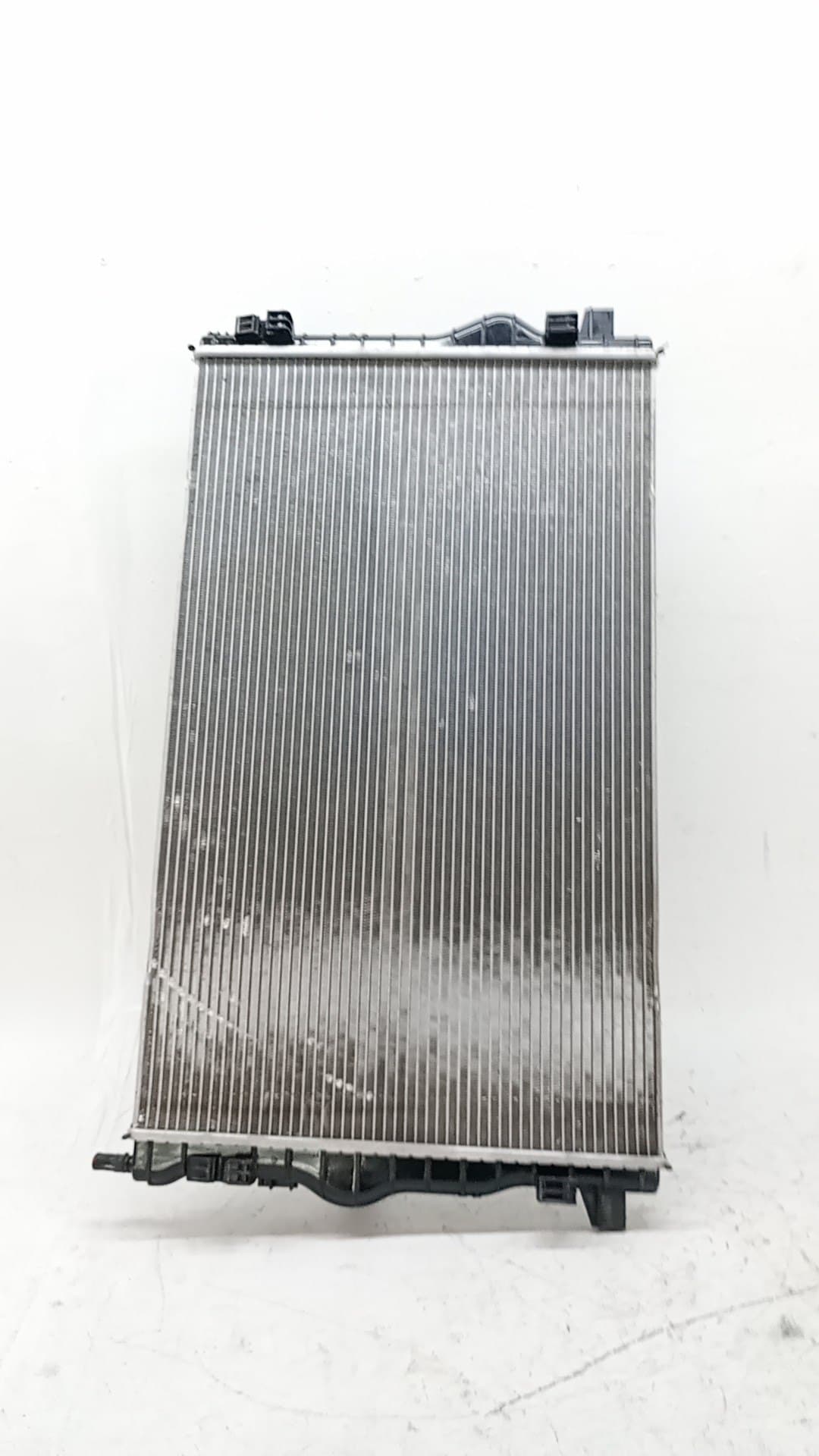 Radiador agua MG HS 2