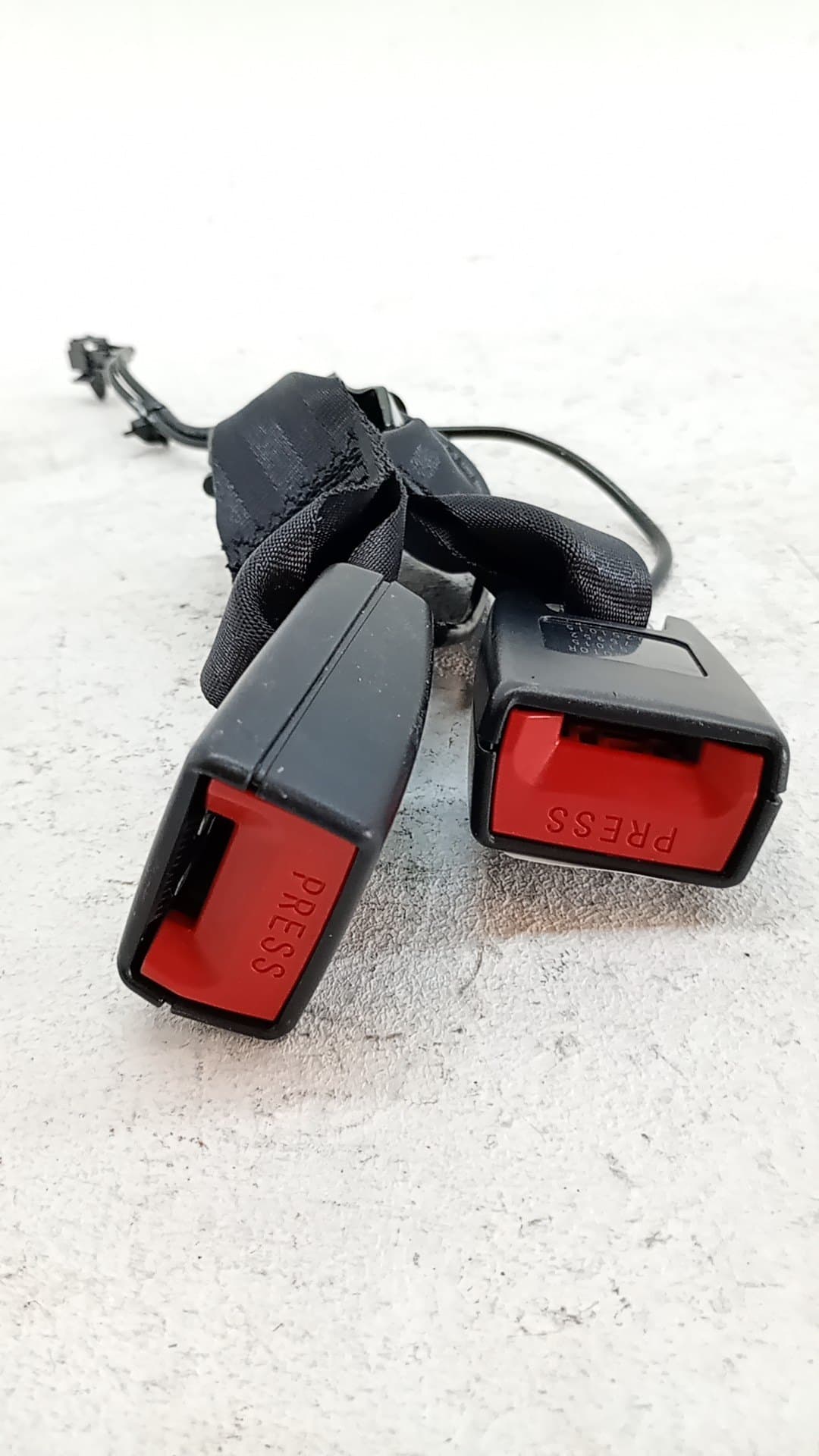Enganche cinturon trasero izquierdo MG HS 2