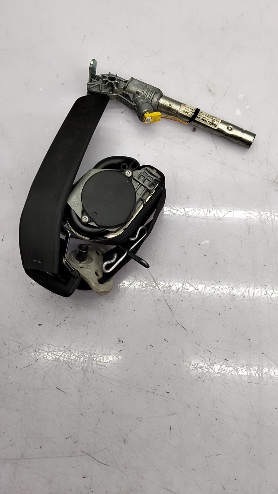 Cinturon seguridad delantero derecho CITROEN C3 PICASSO 2