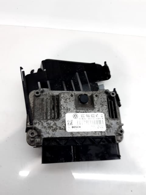 Centralita motor uce VOLKSWAGEN GOLF V BERLINA (1K1)