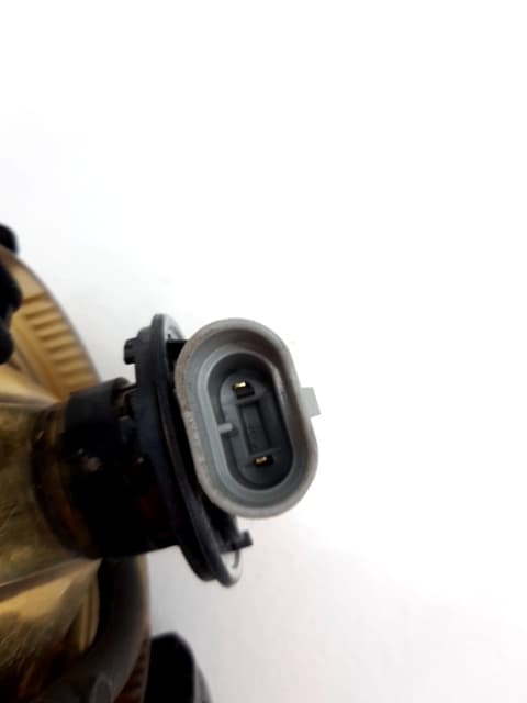 Faro antiniebla derecho VOLKSWAGEN GOLF V BERLINA (1K1) 2