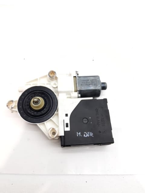 Motor elevalunas delantero derecho VOLKSWAGEN GOLF V BERLINA (1K1)