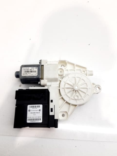 Motor elevalunas delantero izquierdo VOLKSWAGEN GOLF V BERLINA (1K1) 3