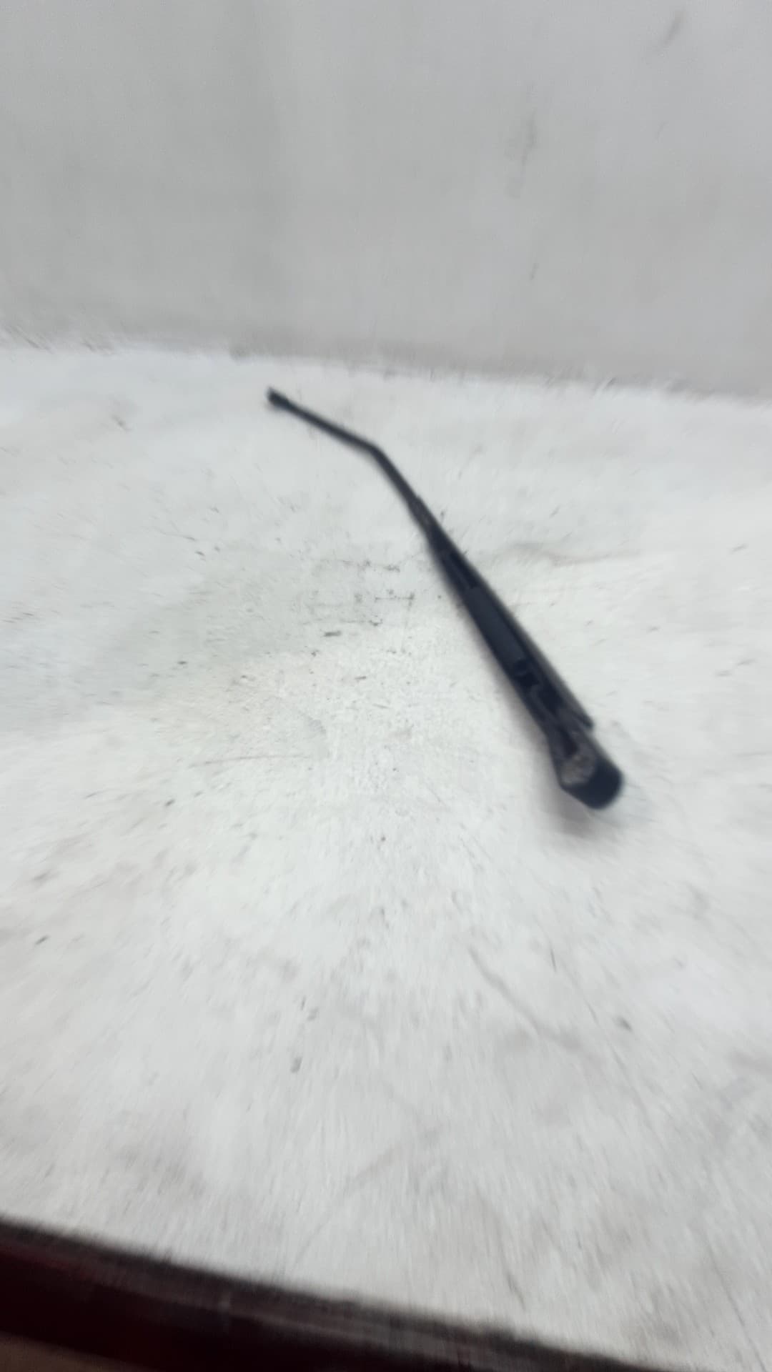 Brazo limpia delantero derecho HYUNDAI ELANTRA (XD) 2