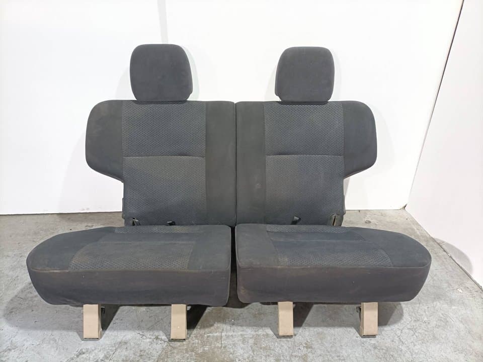 Cerradura asientos traseros NISSAN TERRANO/TERRANO.II (R20)