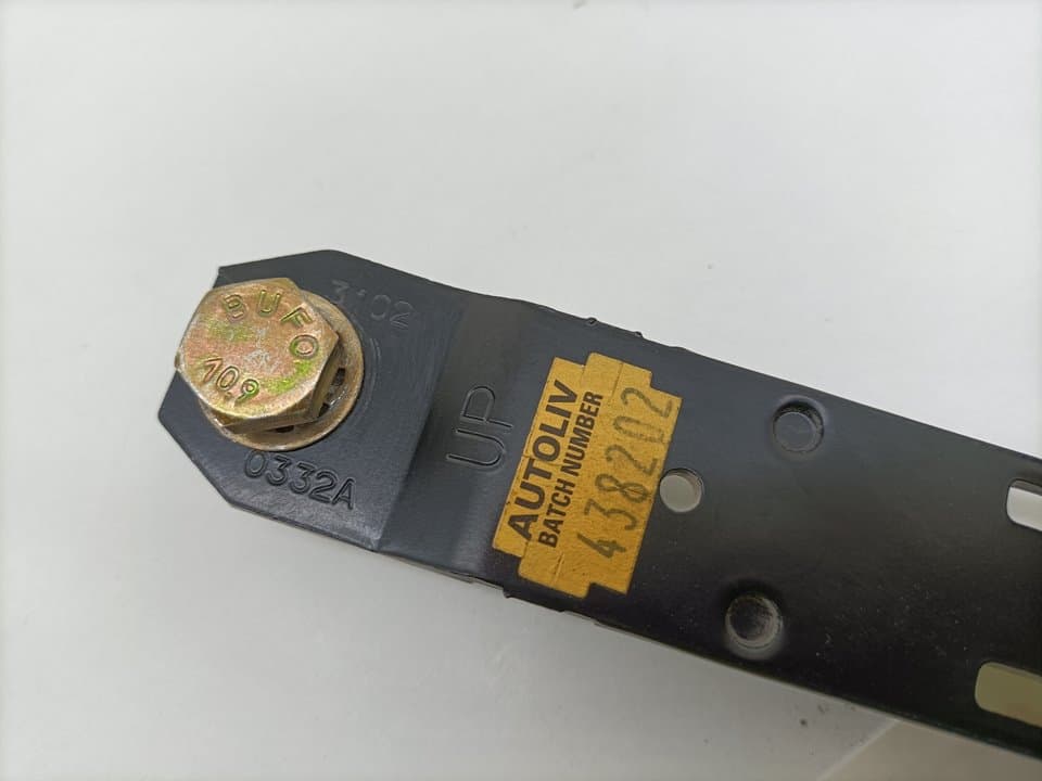 Cinturon seguridad delantero derecho NISSAN TERRANO/TERRANO.II (R20) 3