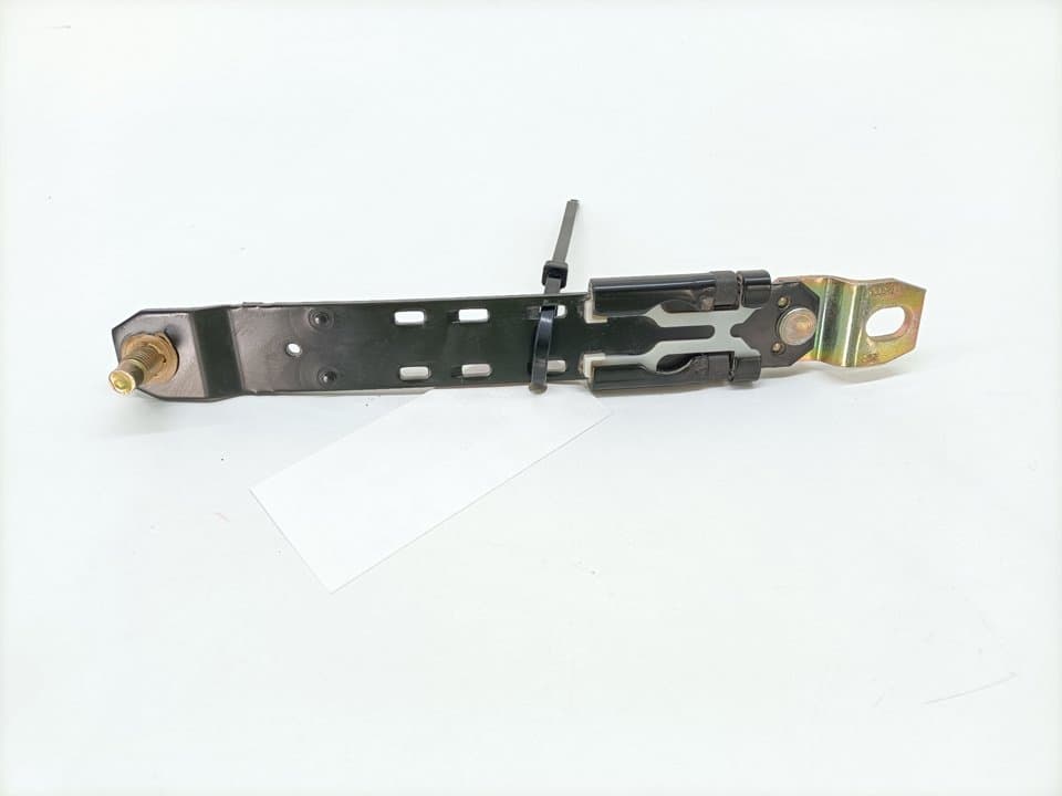Cinturon seguridad delantero derecho NISSAN TERRANO/TERRANO.II (R20) 2