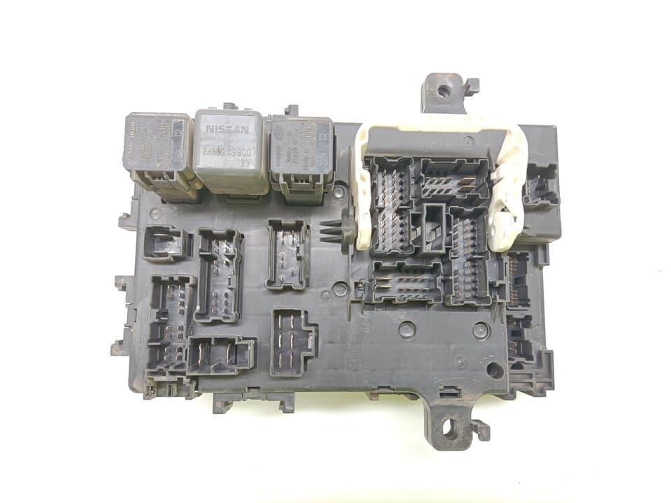 Caja reles / fusibles NISSAN TERRANO/TERRANO.II (R20) 3