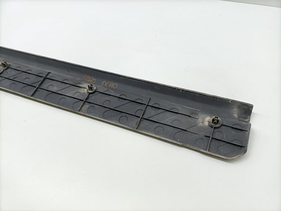 Plastico NISSAN TERRANO/TERRANO.II (R20) 3
