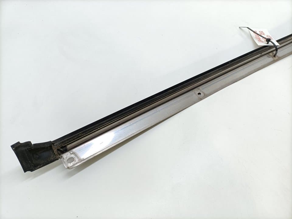 Plastico NISSAN TERRANO/TERRANO.II (R20) 2