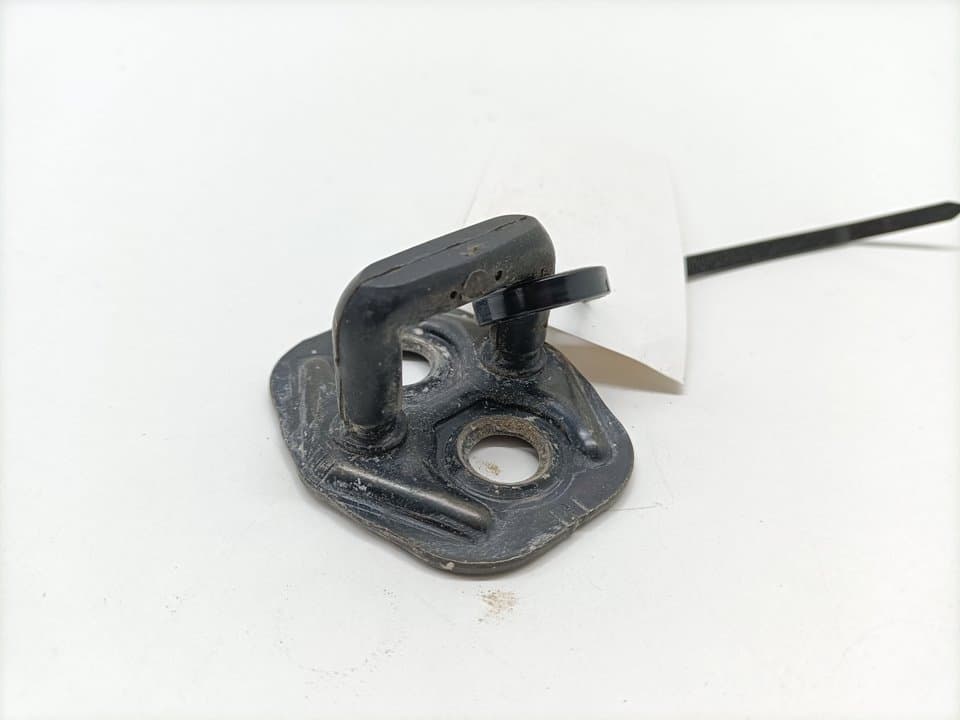 Cerradura maletero / porton NISSAN TERRANO/TERRANO.II (R20)