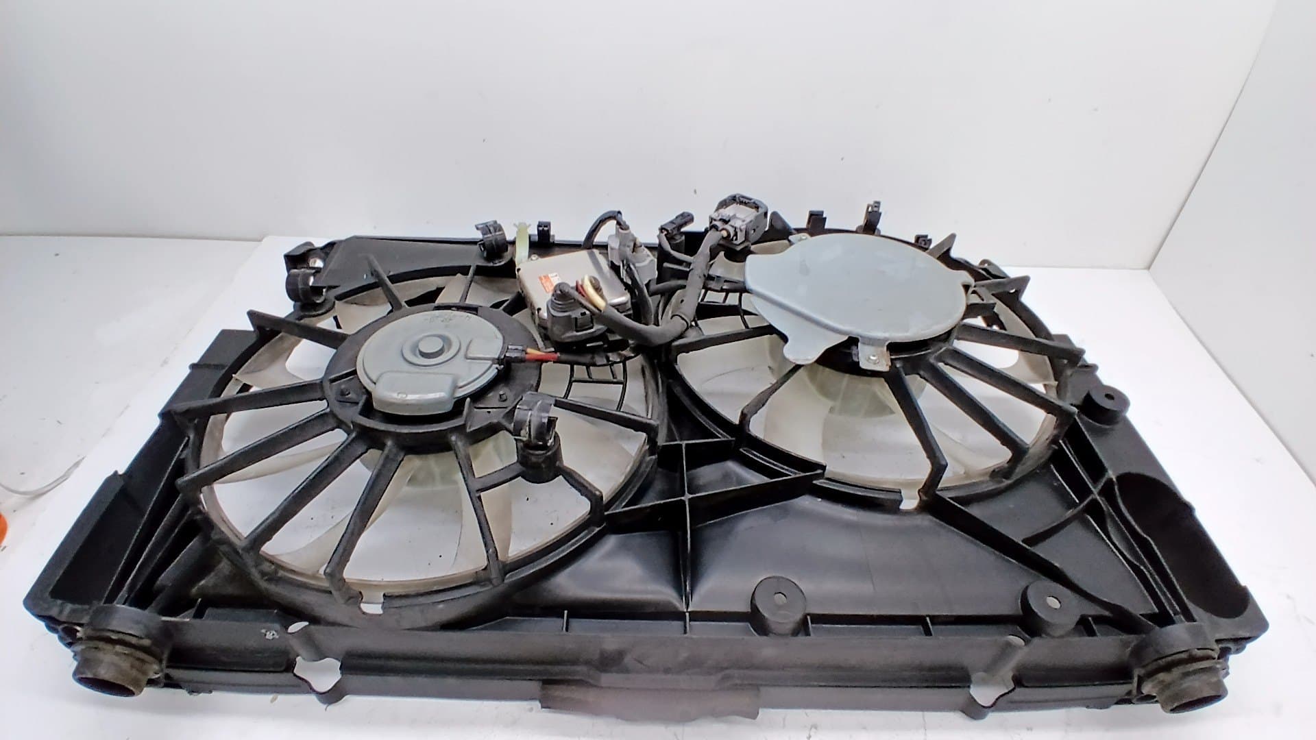 Electroventilador TOYOTA RAV 4 5