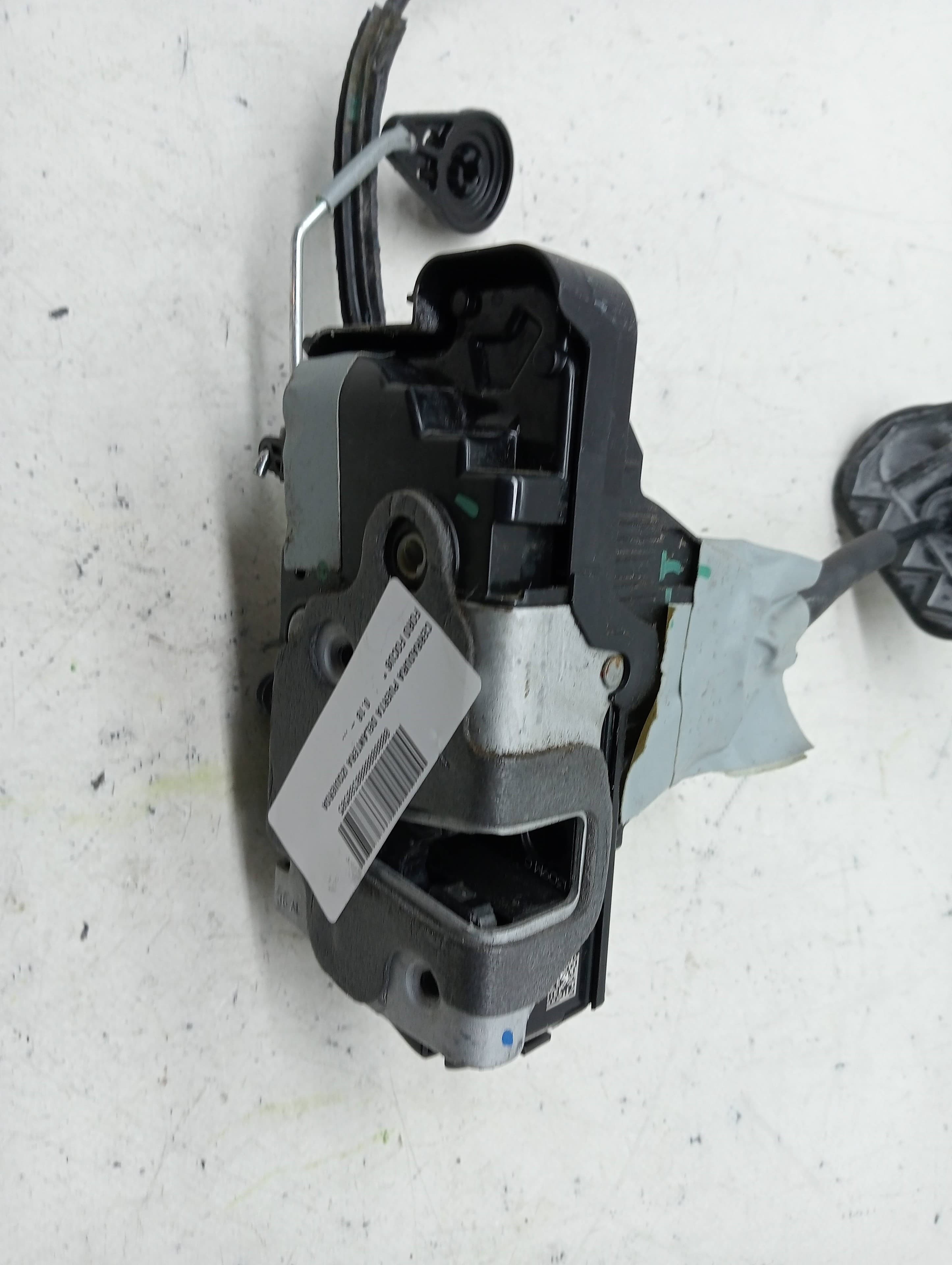 Cerradura puerta delantera izquierda FORD FOCUS 4