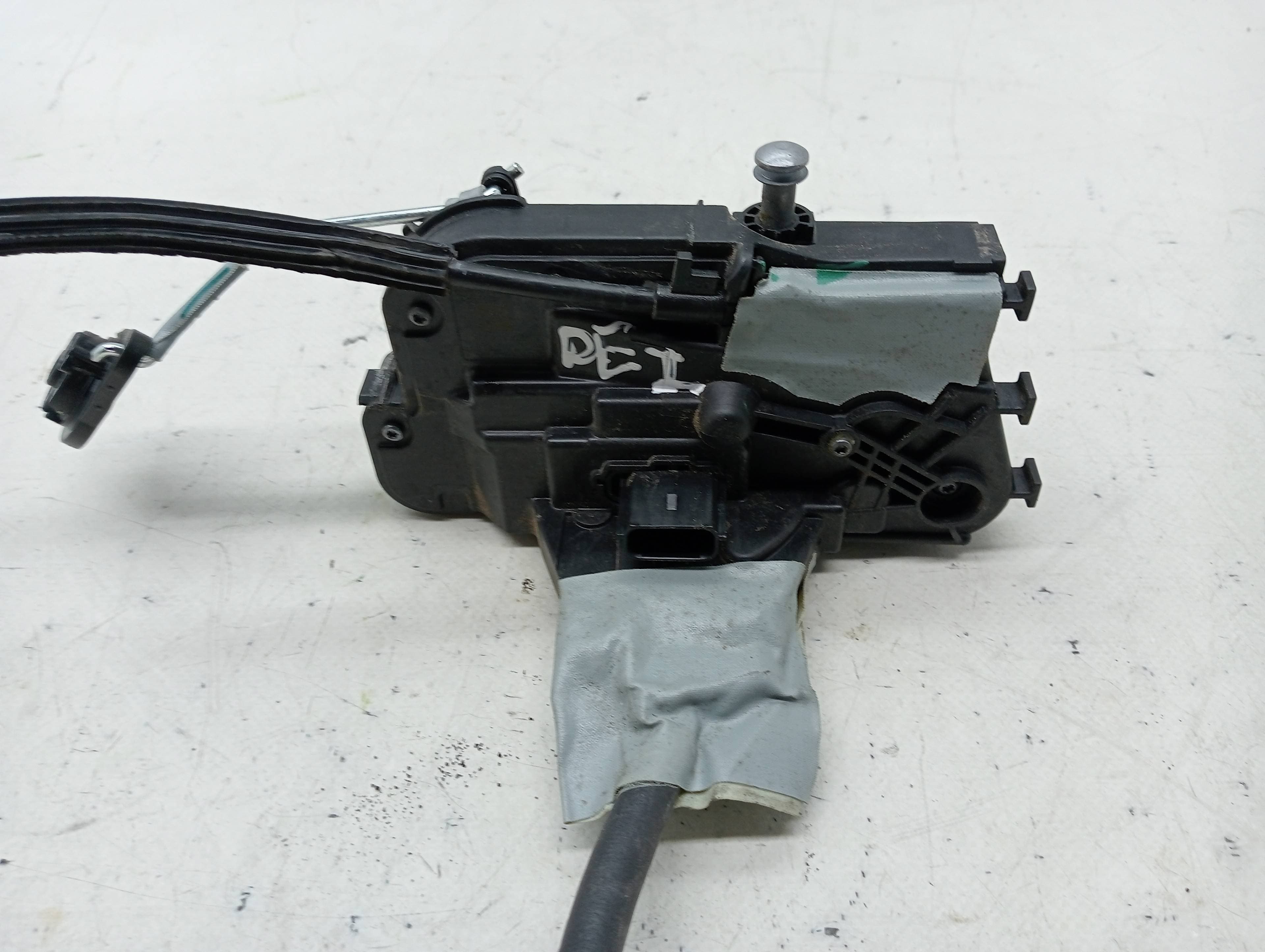 Cerradura puerta delantera izquierda FORD FOCUS 3