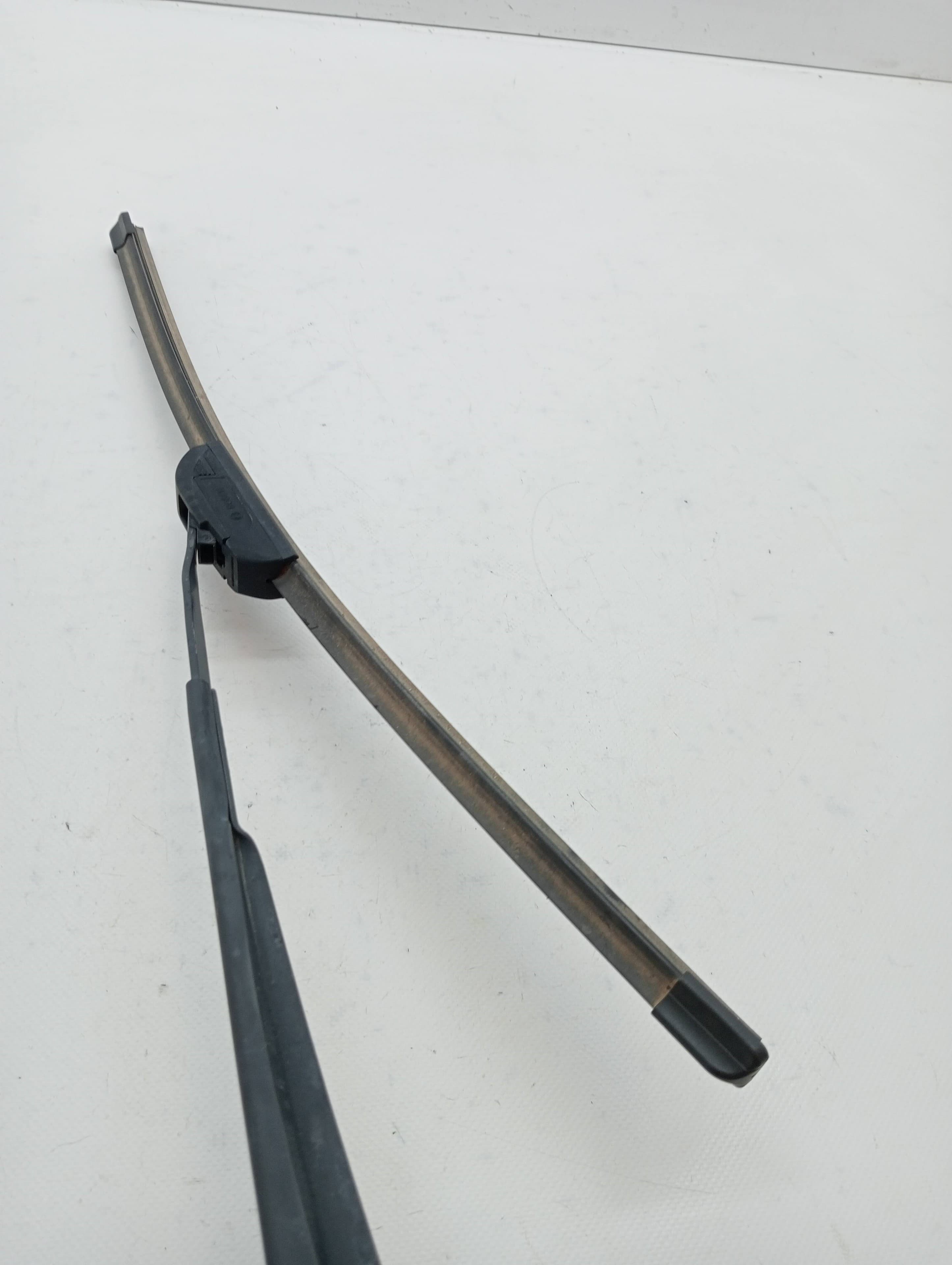 Brazo limpia delantero izquierdo LAND ROVER RANGE ROVER SPORT 2