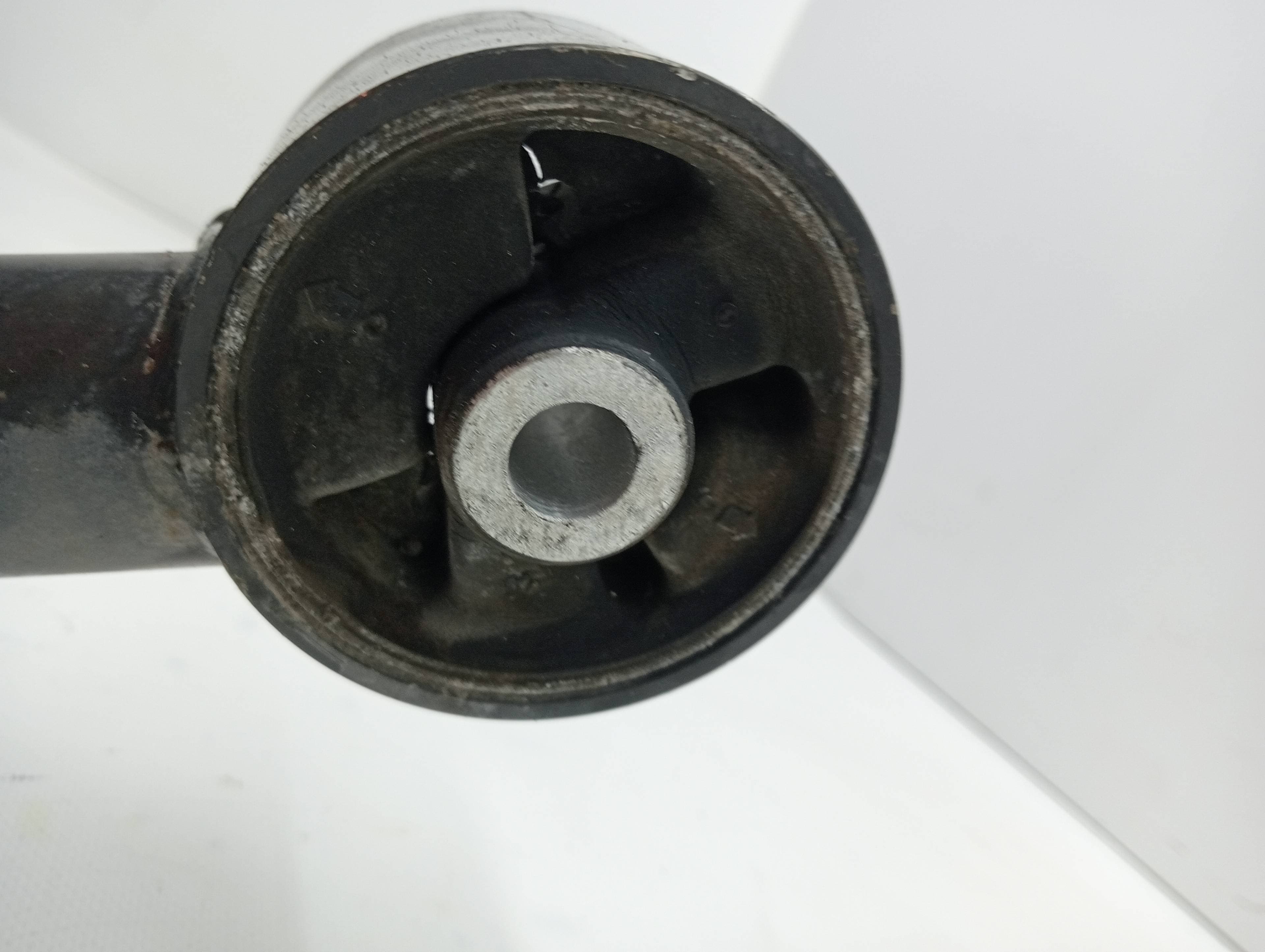 Brazo suspension superior trasero izquierdo LAND ROVER RANGE ROVER SPORT 2