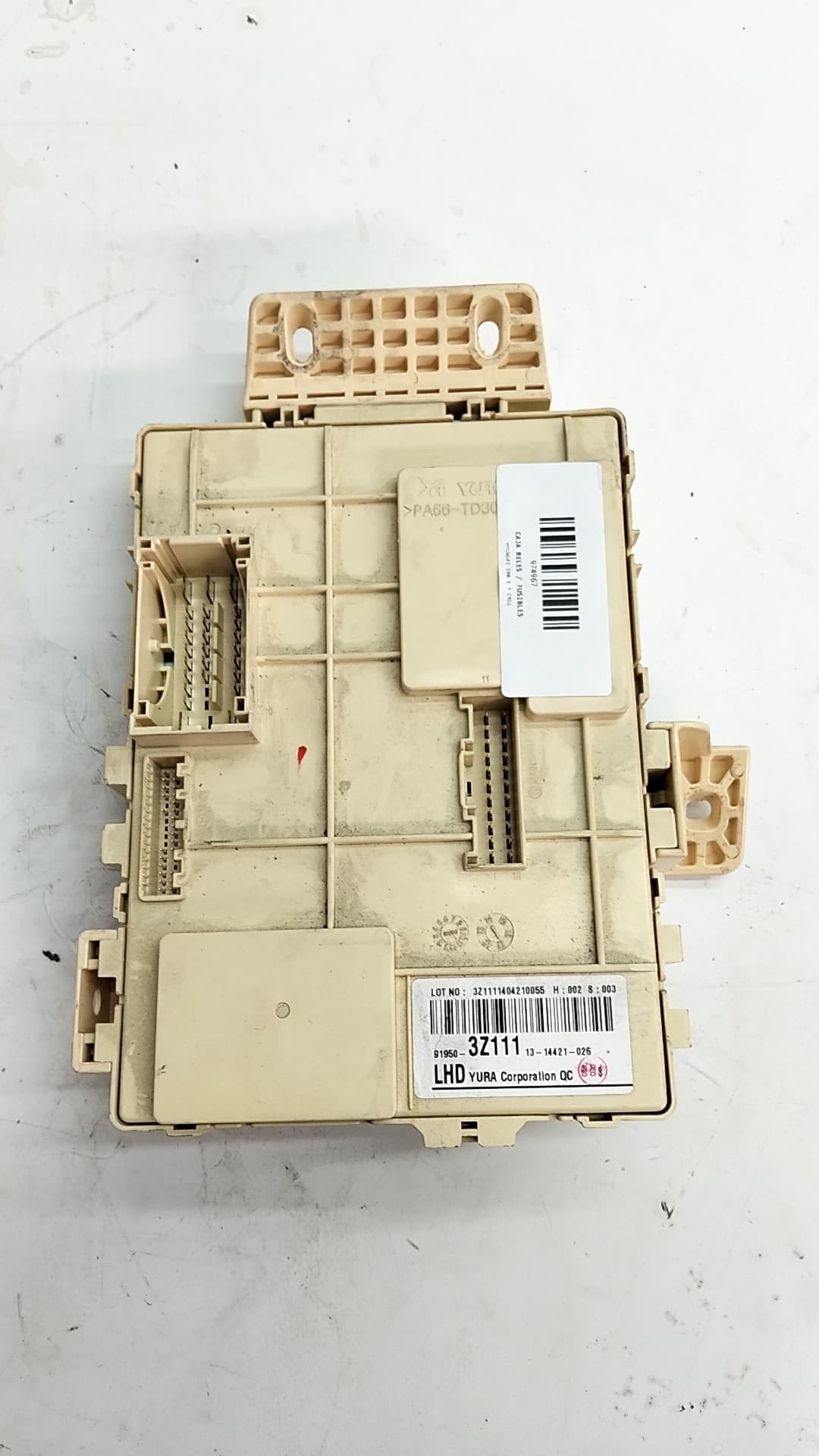 Caja reles / fusibles HYUNDAI I40 2