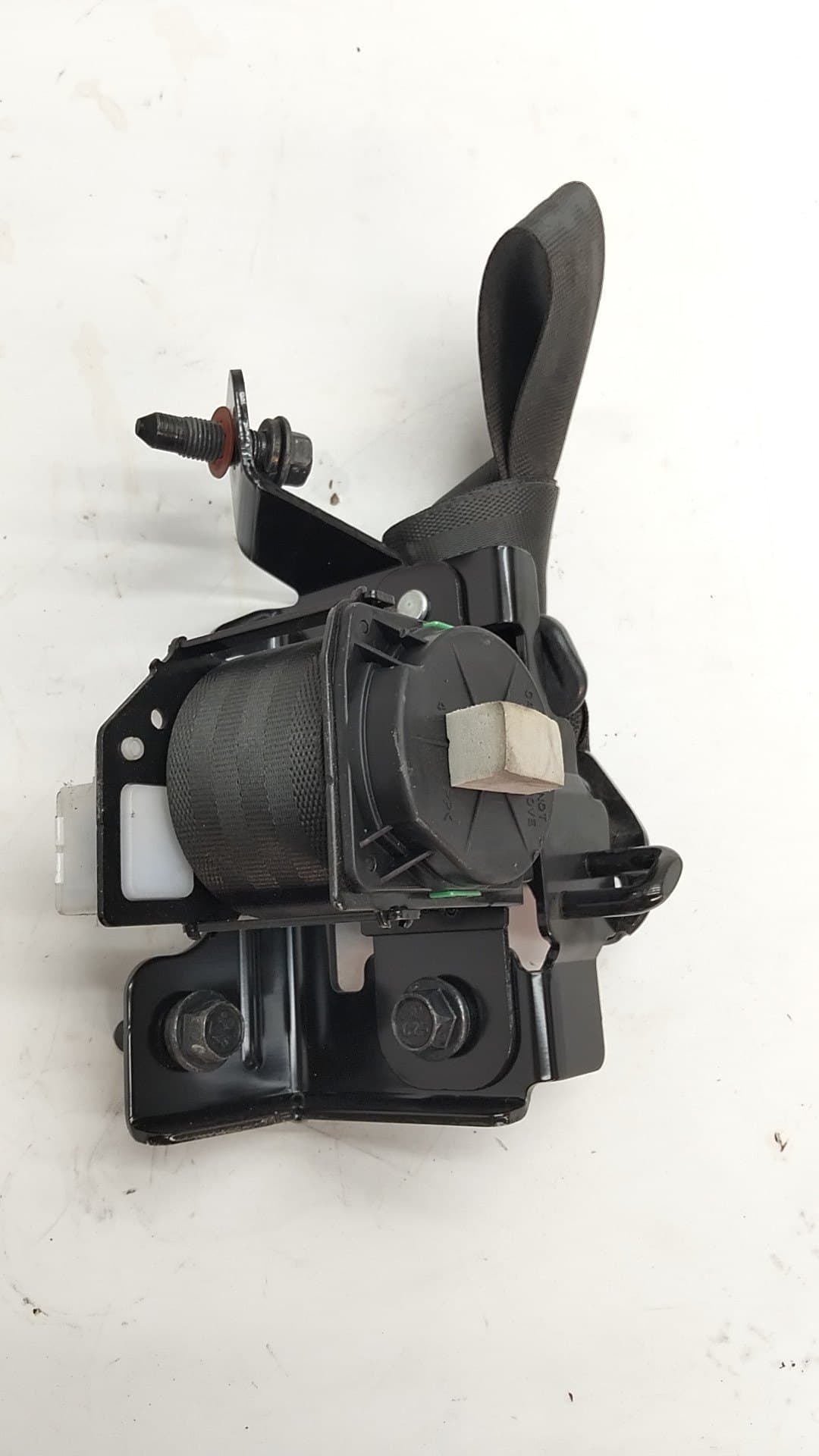 Cinturon seguridad trasero derecho HYUNDAI I40