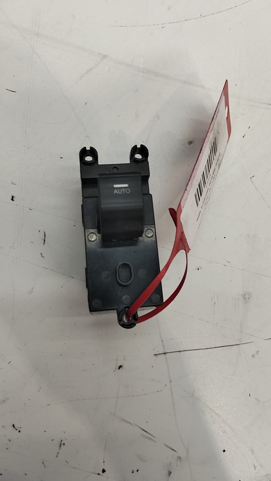 Mando elevalunas delantero derecho HYUNDAI I40