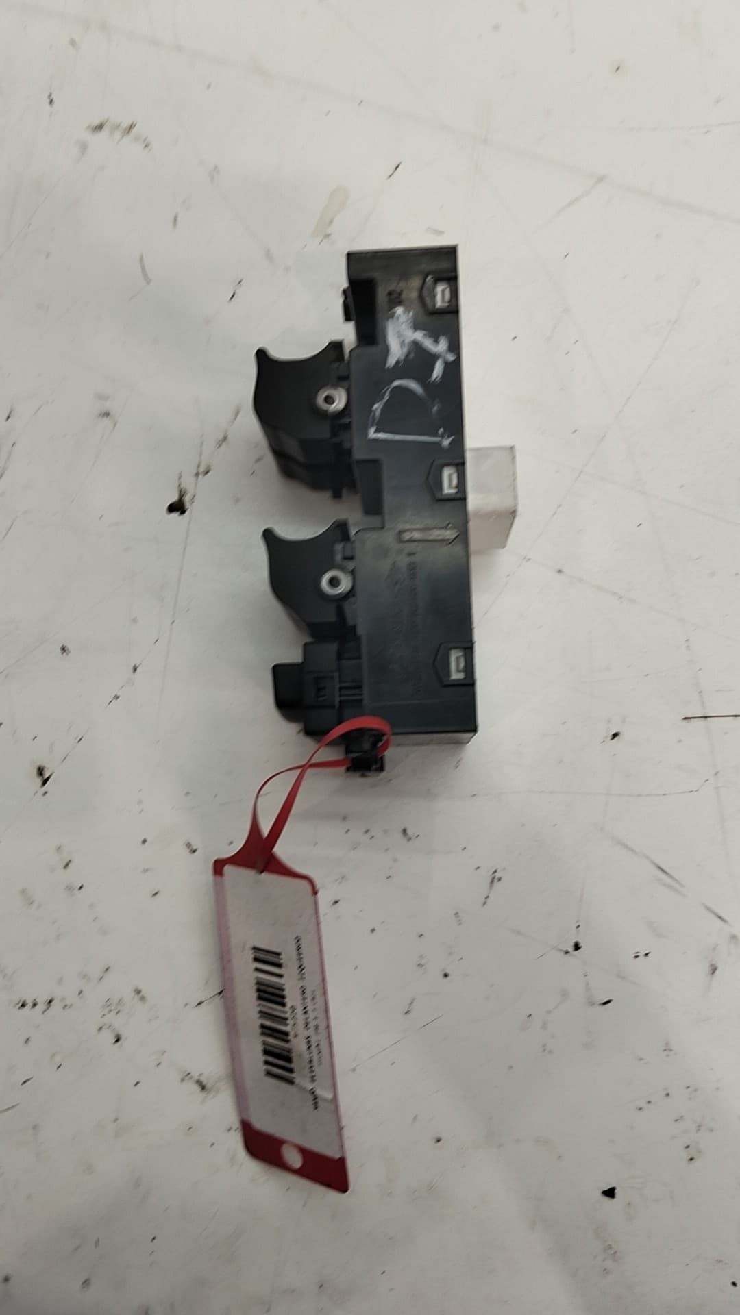 Mando elevalunas delantero izquierdo HYUNDAI I40 3