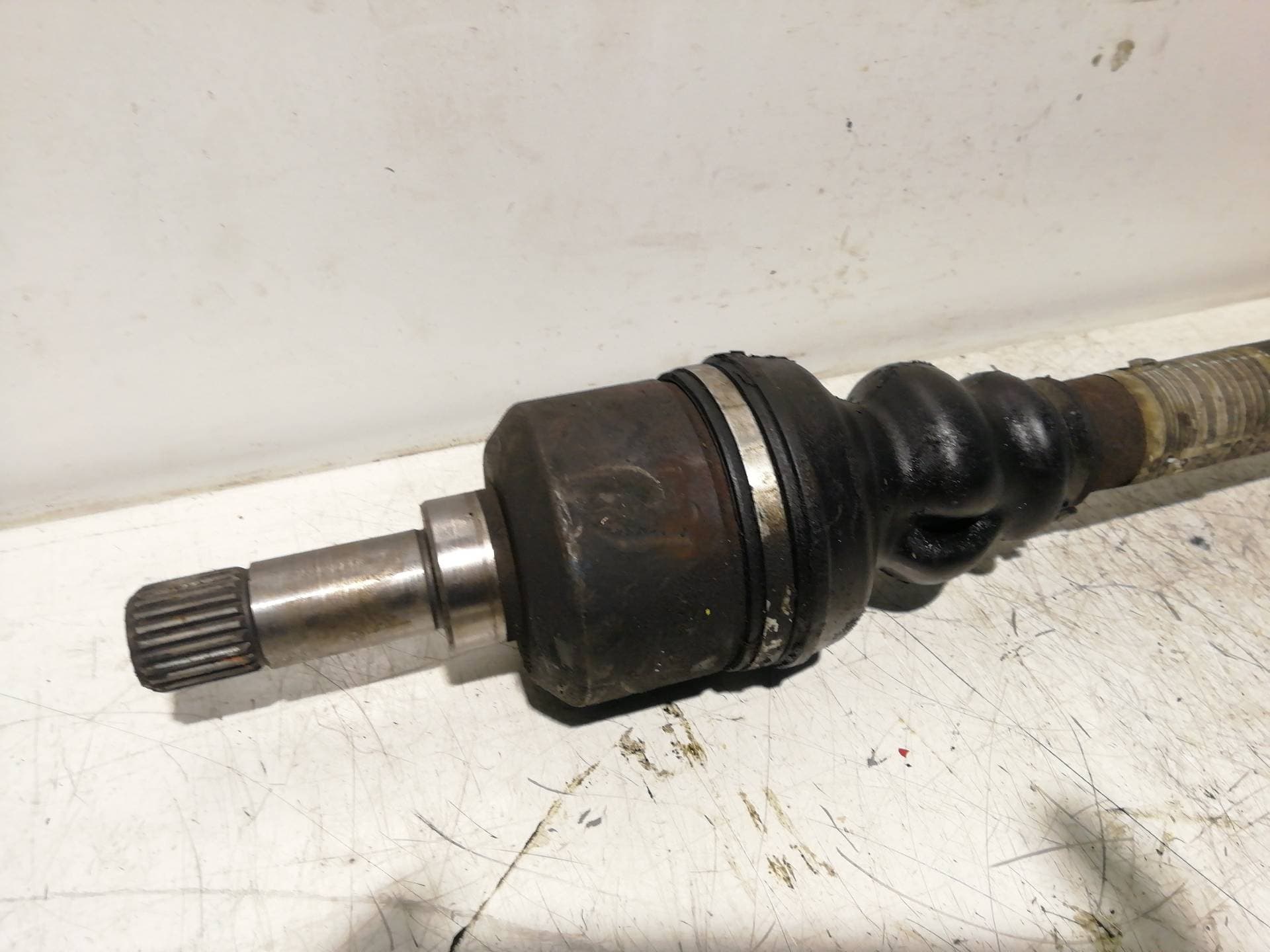 Transmision delantera izquierda PEUGEOT 307 BREAK / SW (S1) 4