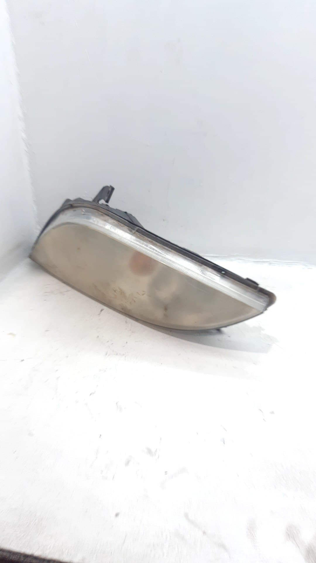 Faro izquierdo MITSUBISHI COLT BERLINA 5 (Z30A)