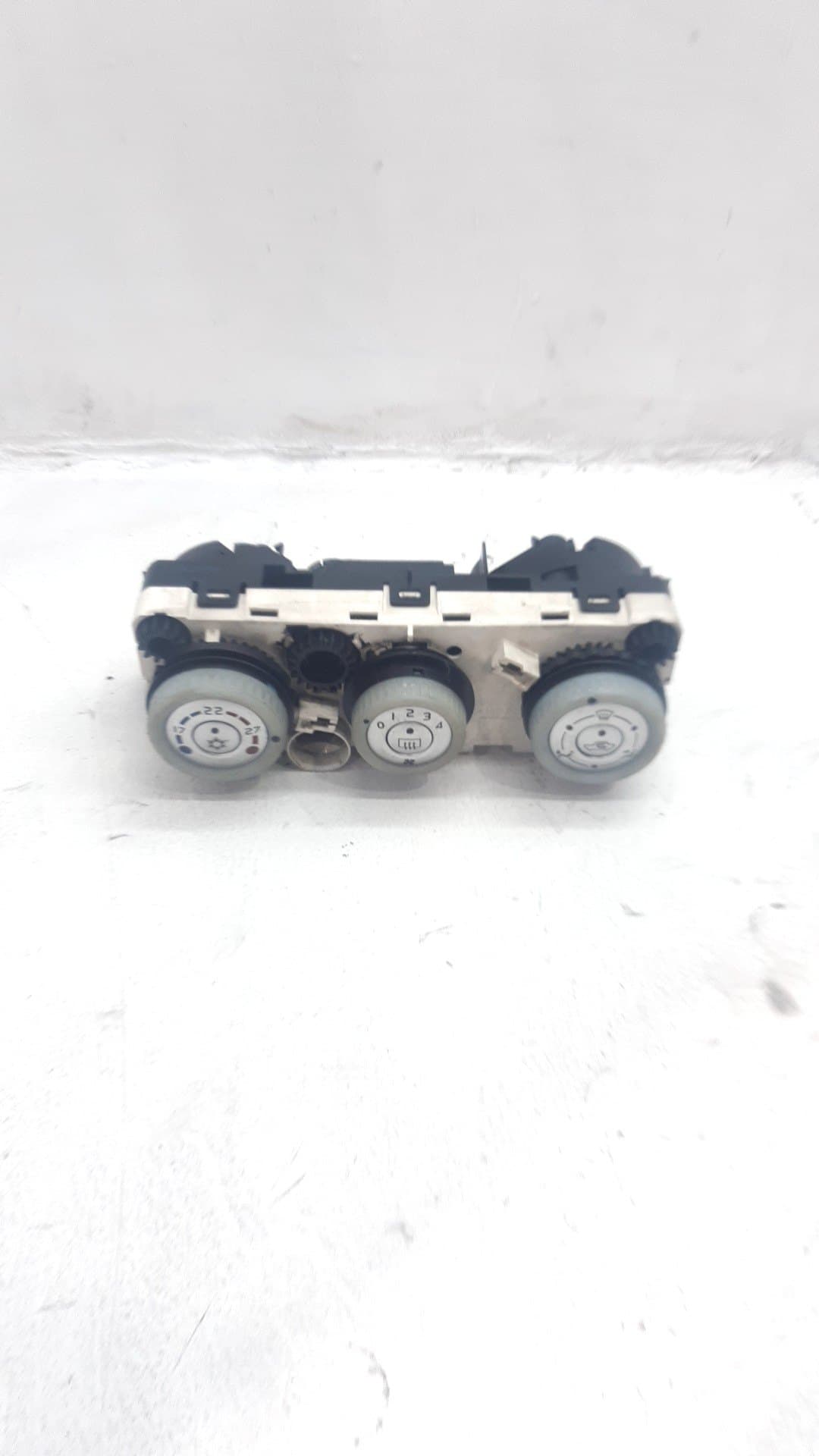 Recambio MITSUBISHI COLT BERLINA 5 (Z30A) ref. MN164569
