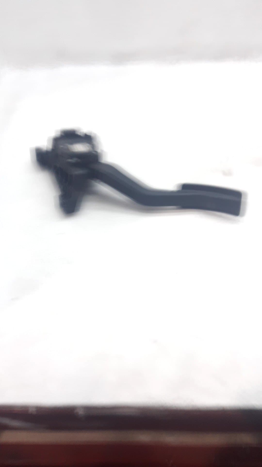 Pedal acelerador MITSUBISHI COLT BERLINA 5 (Z30A) 2