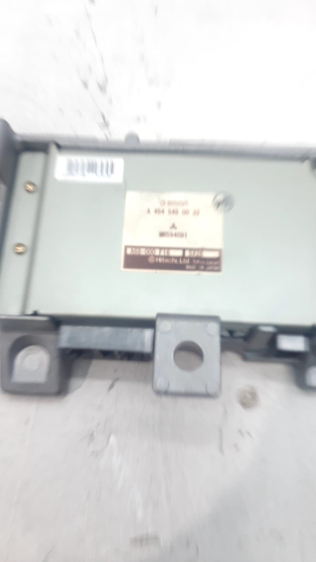 Centralita direccion MITSUBISHI COLT BERLINA 5 (Z30A) 4