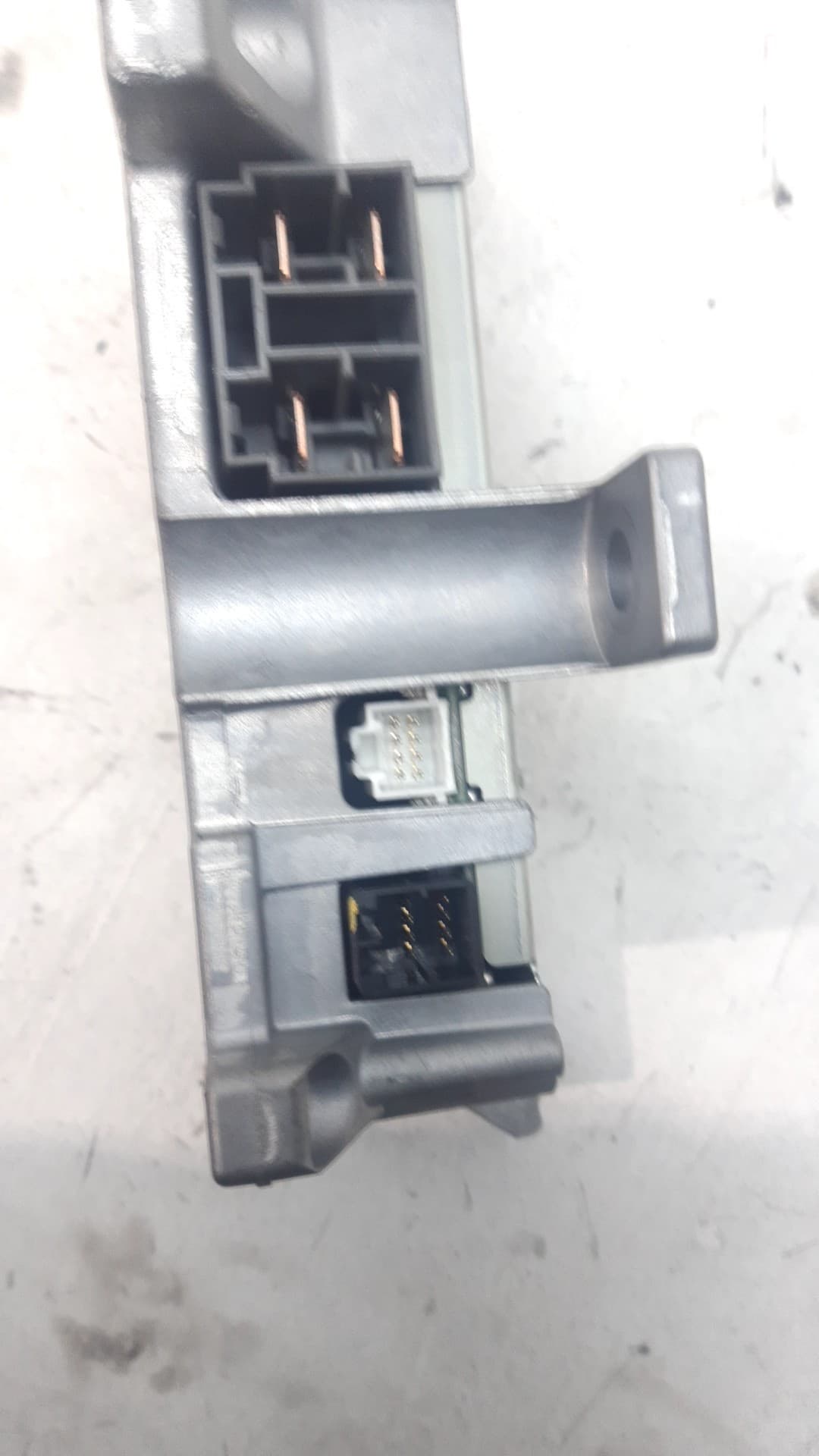 Centralita direccion MITSUBISHI COLT BERLINA 5 (Z30A) 2
