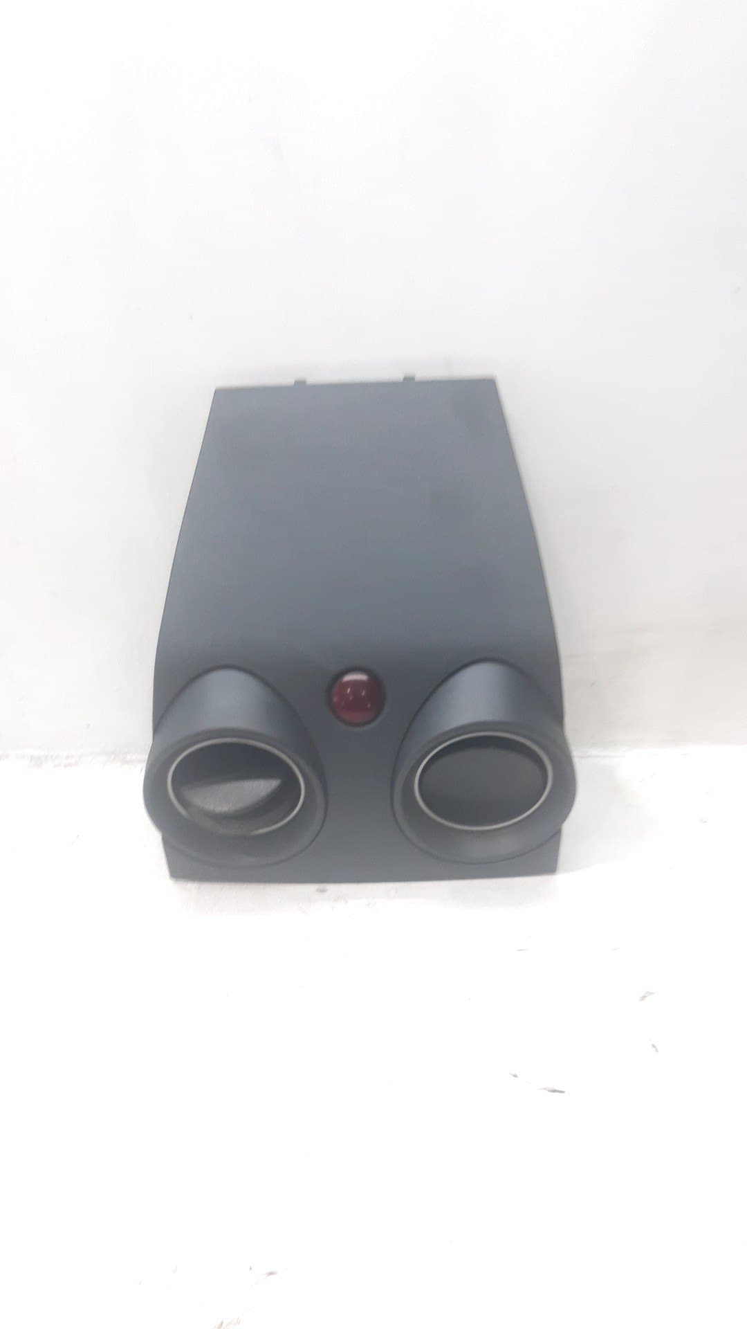 Consola central MITSUBISHI COLT BERLINA 5 (Z30A)