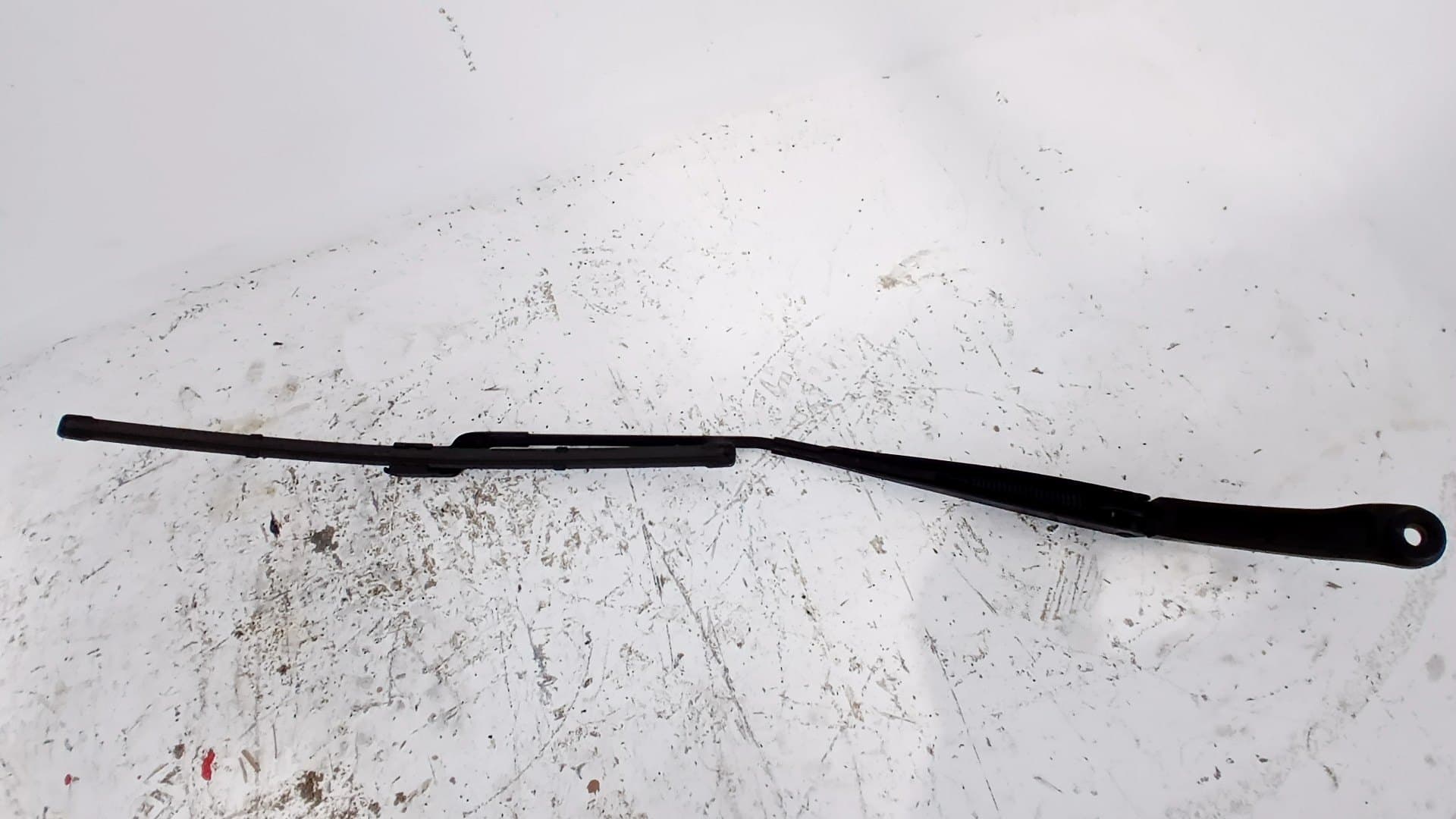 Brazo limpia delantero derecho LYNK & CO 01 2
