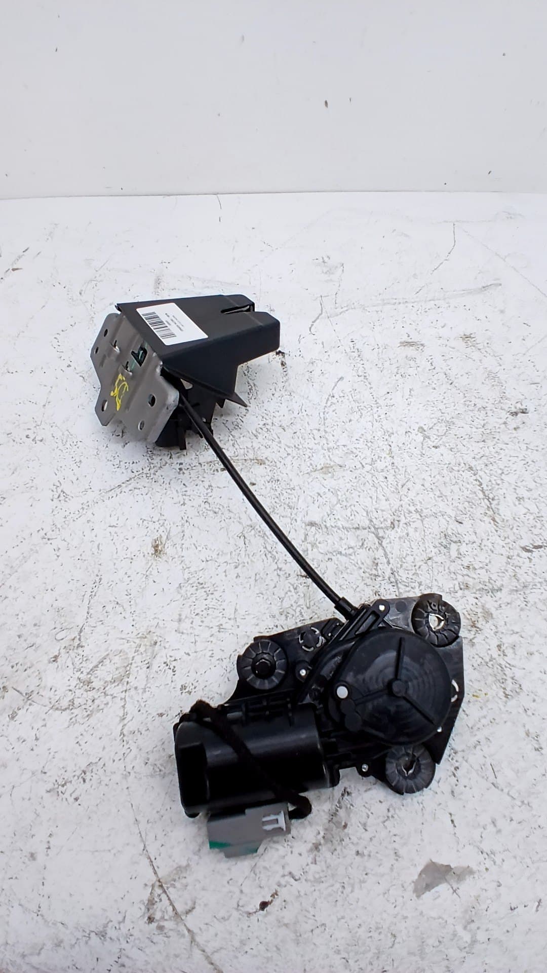Cerradura maletero / porton LYNK & CO 01