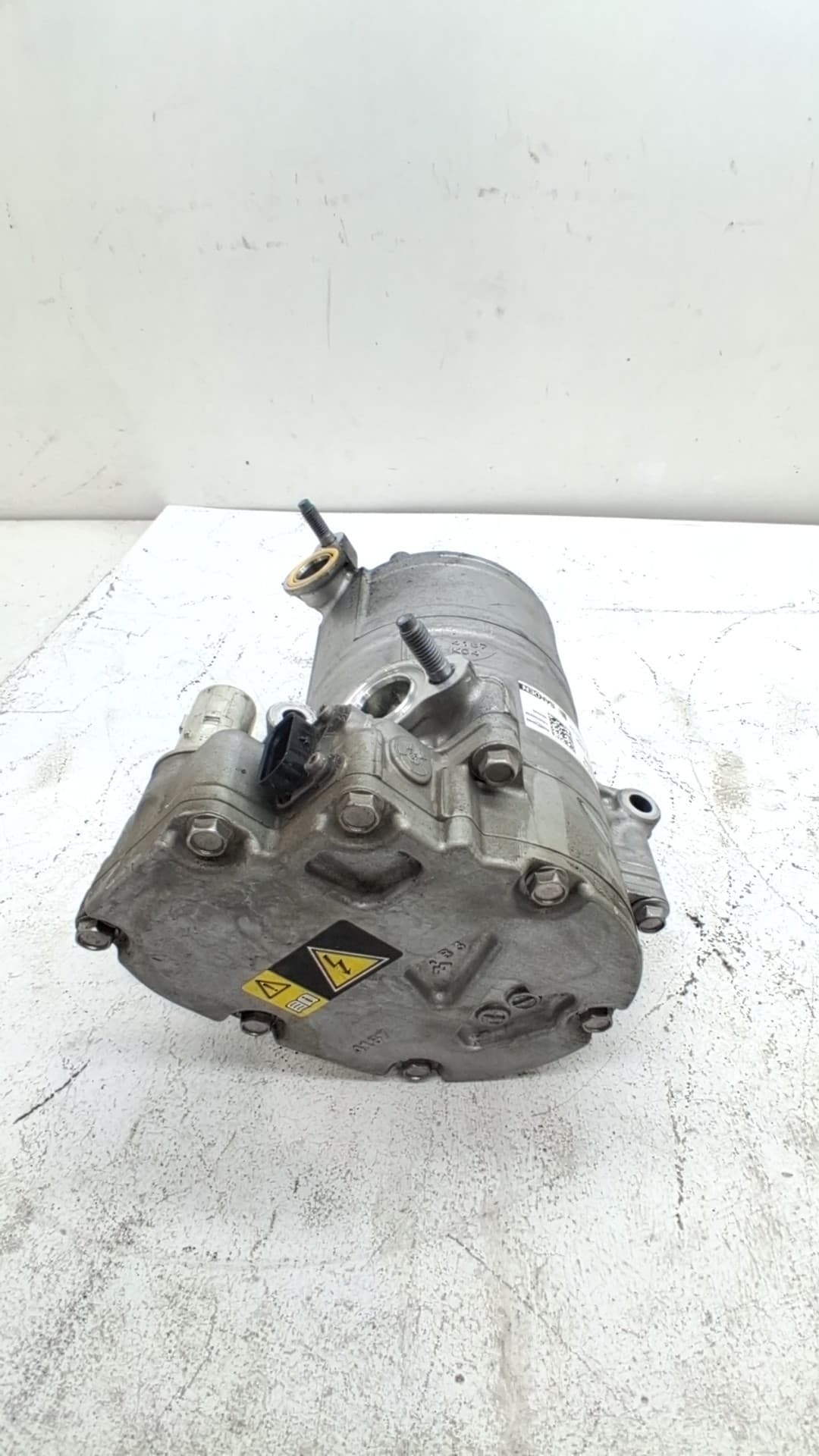 Recambio LYNK & CO 01 ref. 8889159485 4
