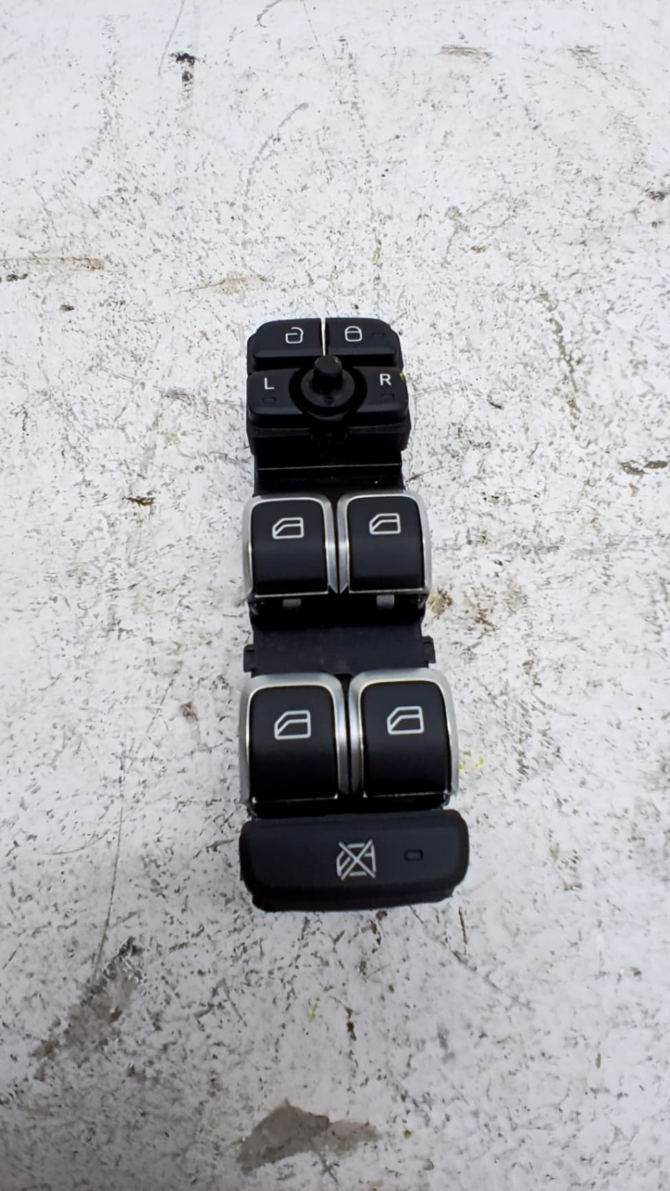 Mando elevalunas delantero izquierdo LYNK & CO 01 4