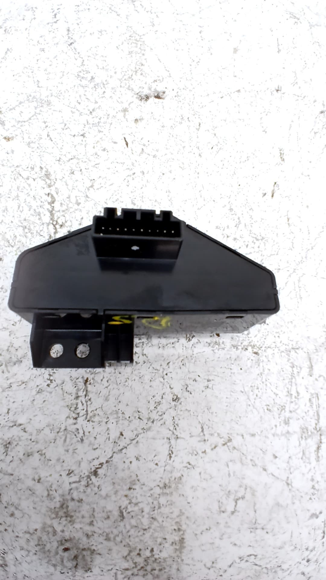 Warning LYNK & CO 01 2