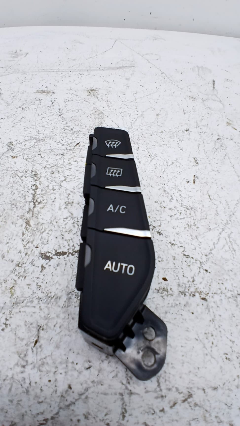 Mando multifuncion LYNK & CO 01